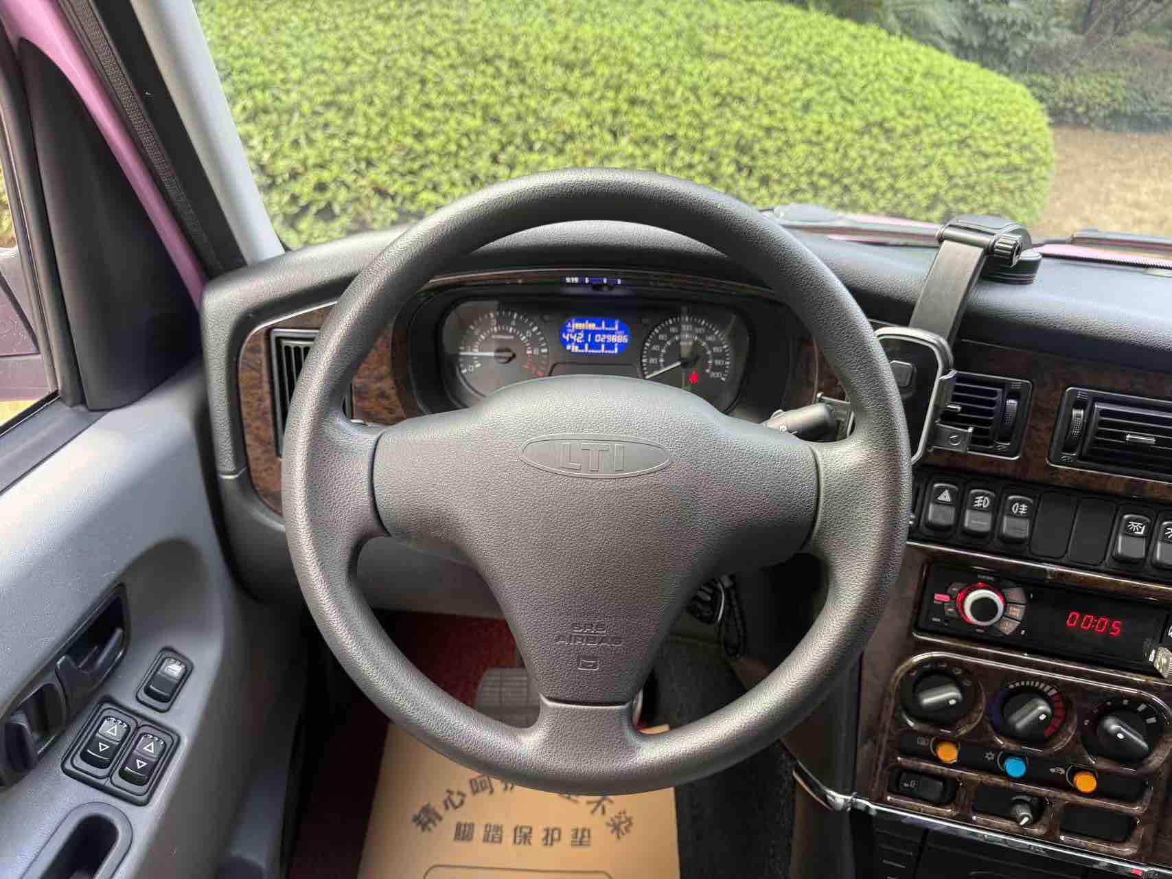 GEELY Englon TX4 2016 car image #9