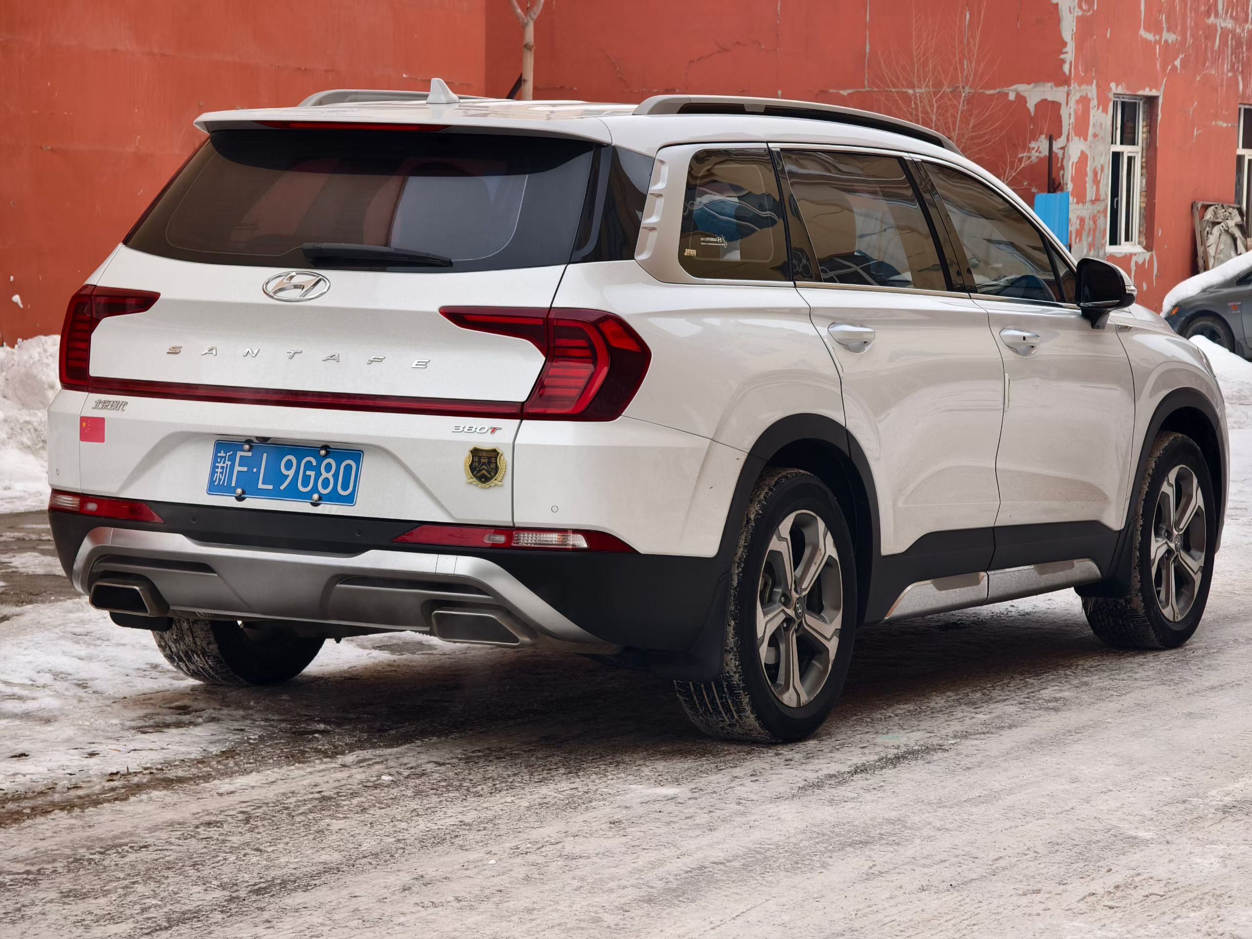 Hyundai Santa Fe 2021 car image #9