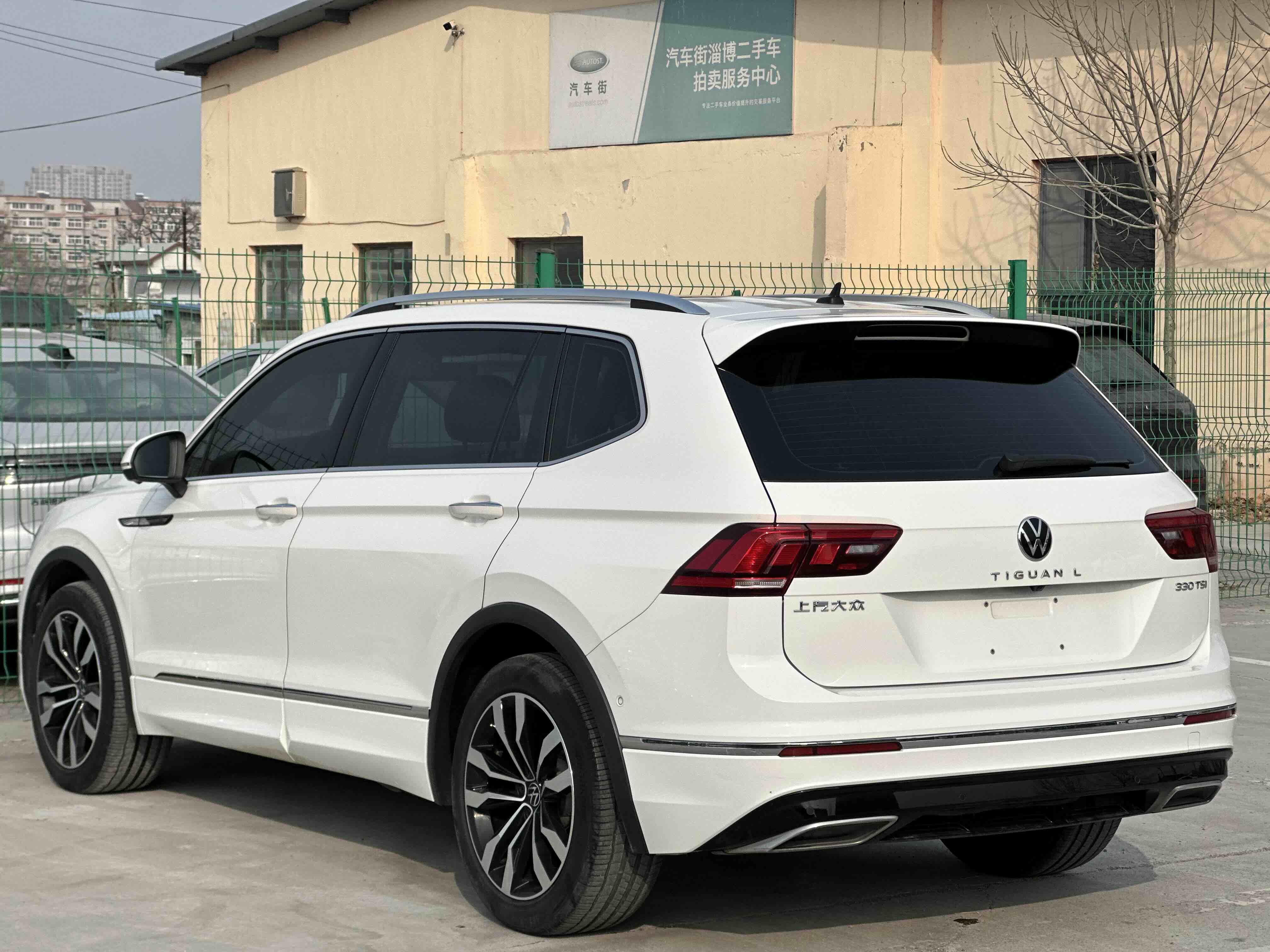 Volkswagen Tiguan L 2021 #9 Volkswagen Tiguan L 2021 car image #9