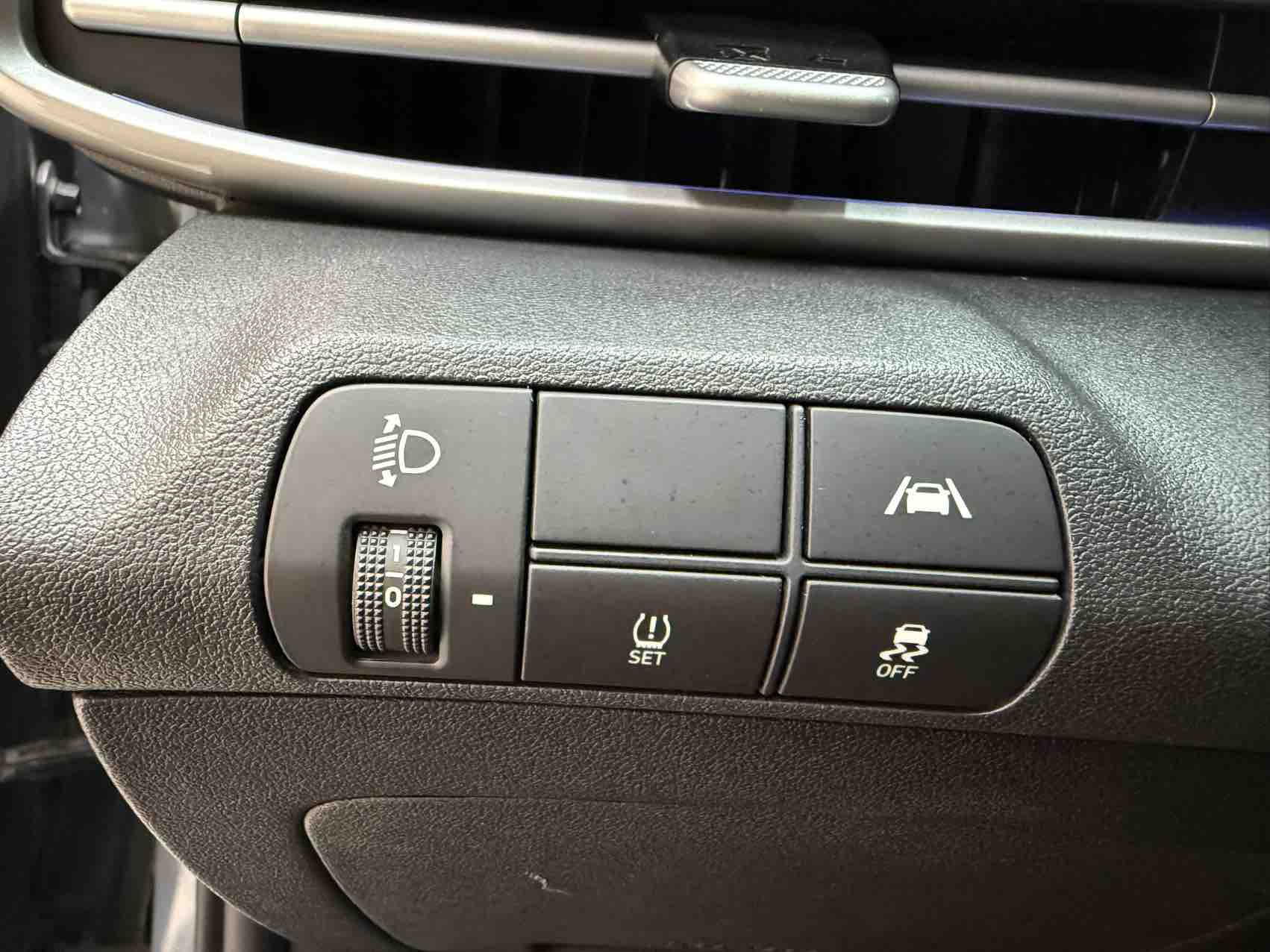 Hyundai Elantra 2021 immagine di auto #9