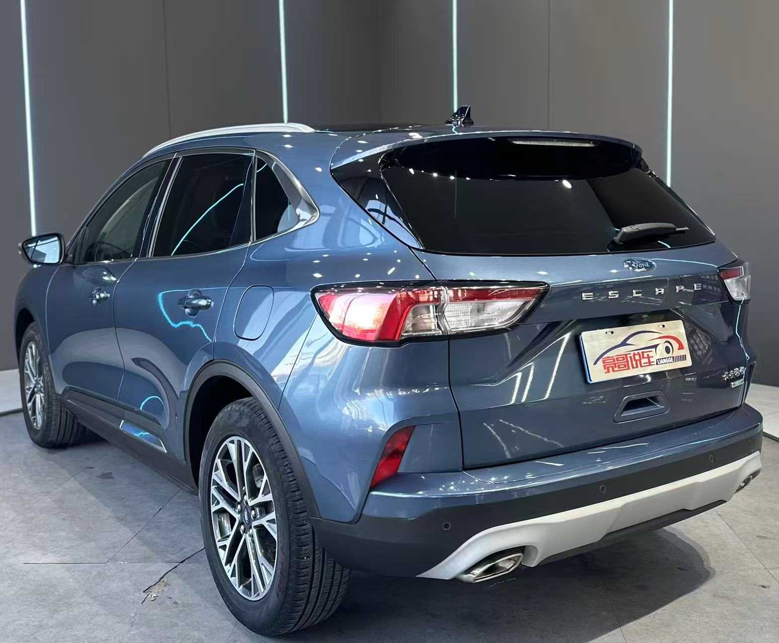 Ford Escape 2023 immagine di auto #9