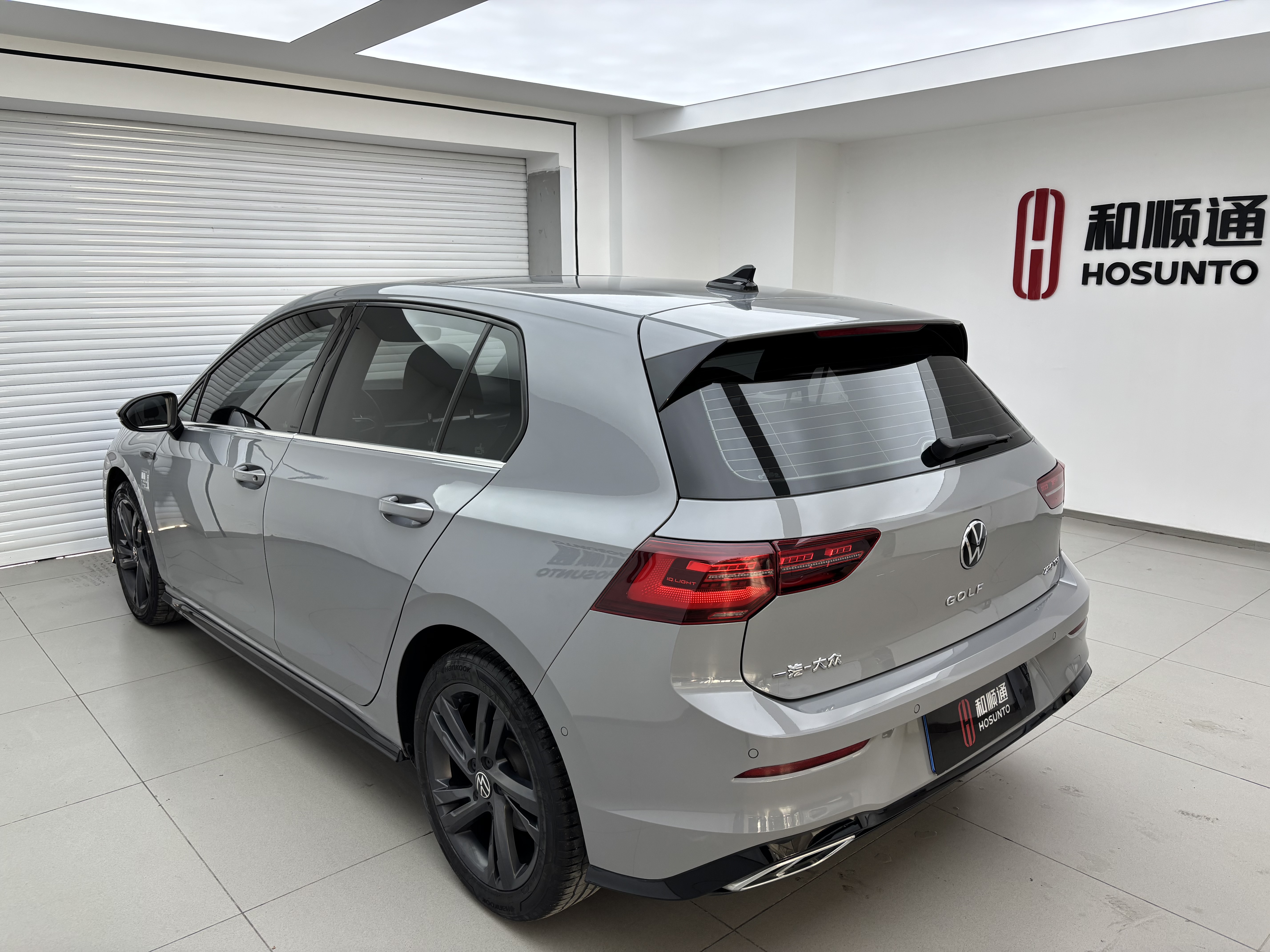 Volkswagen Golf 2022 car image #9
