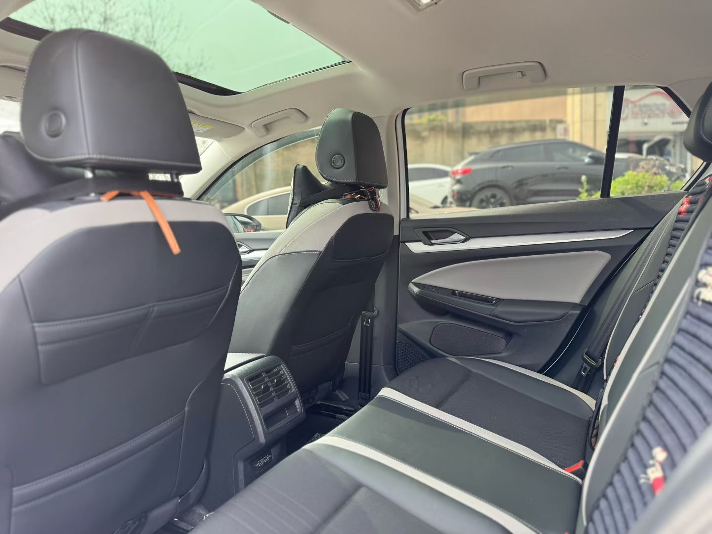 Volkswagen Golf 2021 immagine di auto #9
