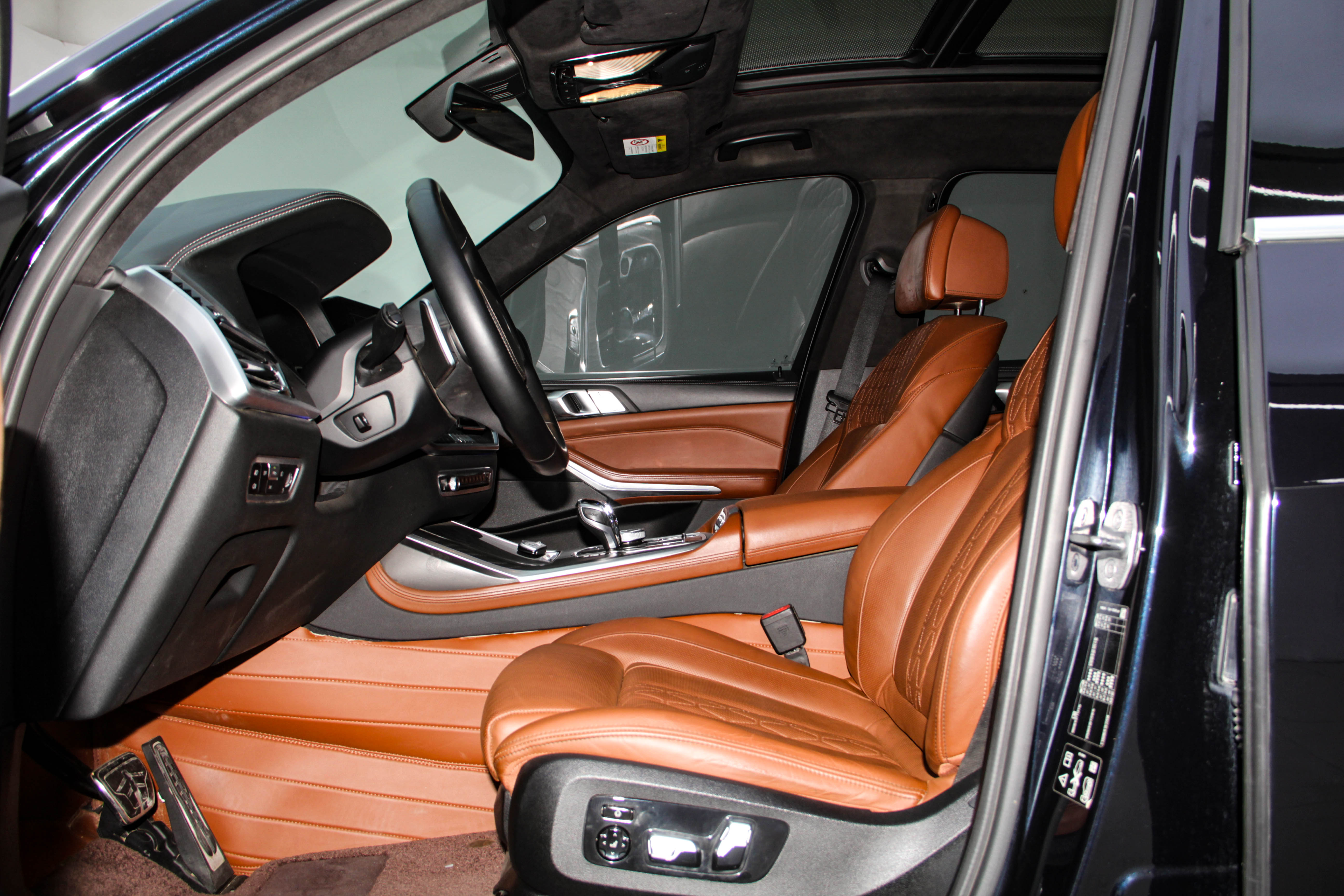 BMW X7 2021 immagine di auto #9