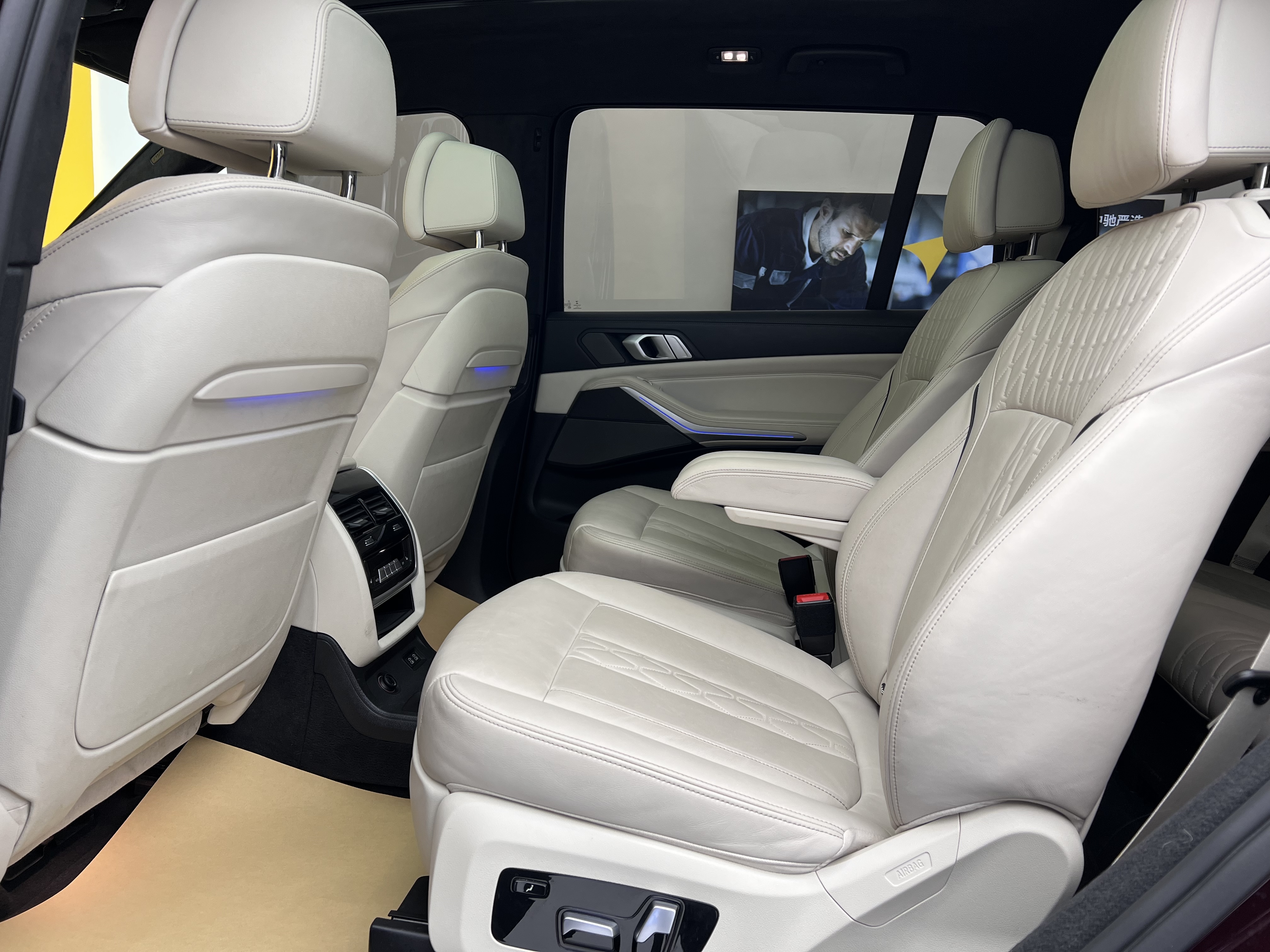 BMW X7 2021 immagine di auto #9