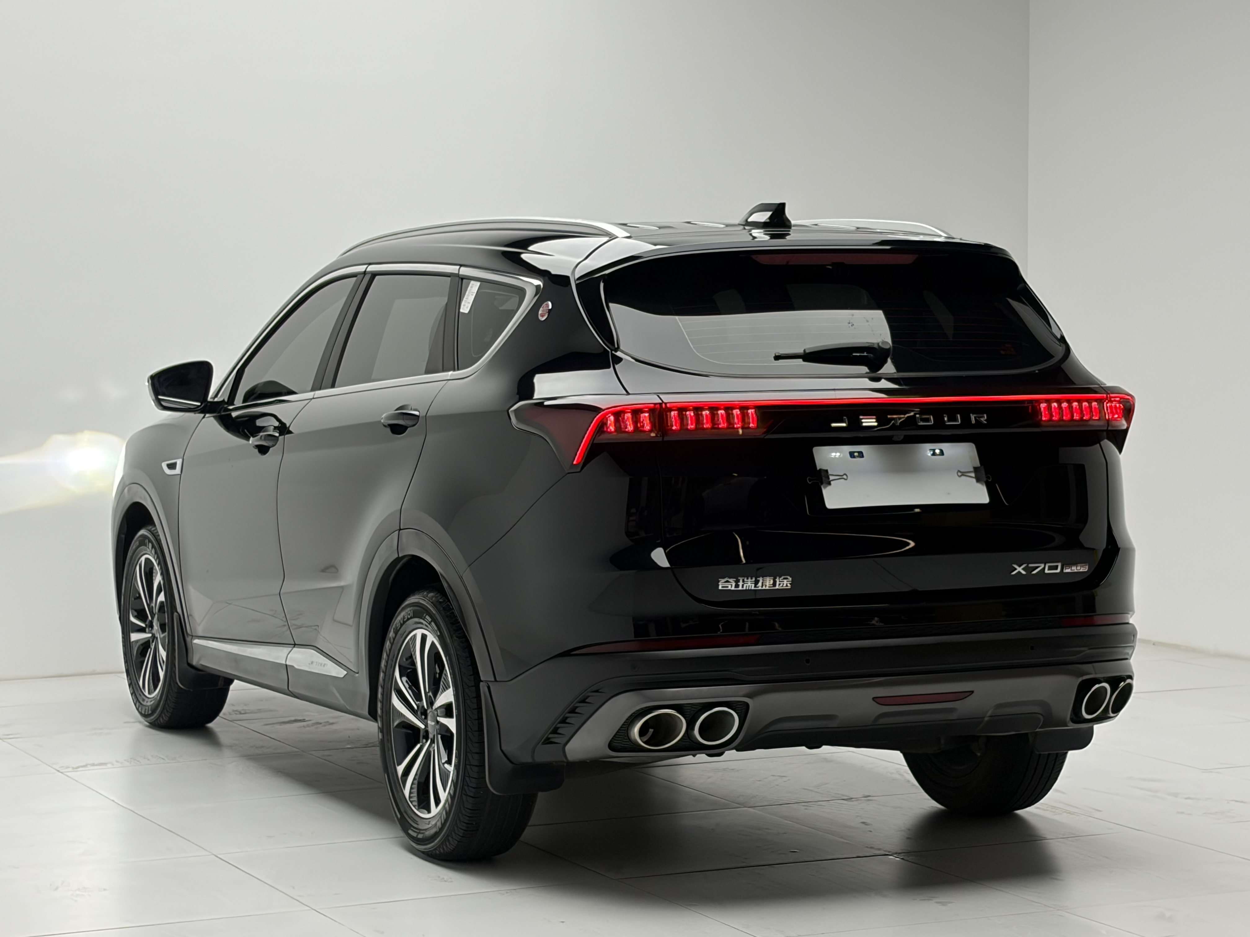 X70 PLUS 2022 car image #9