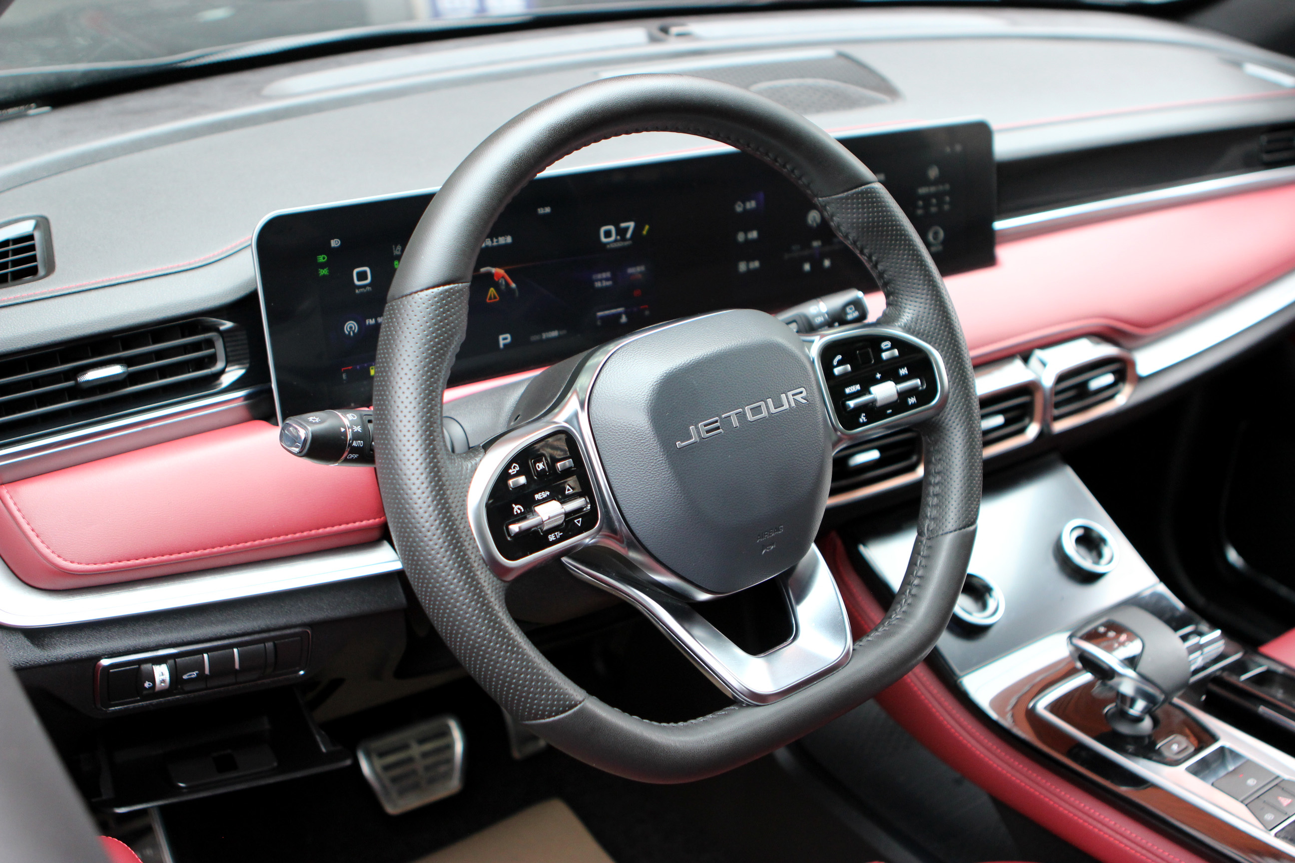 X70 PLUS 2021 car image #9