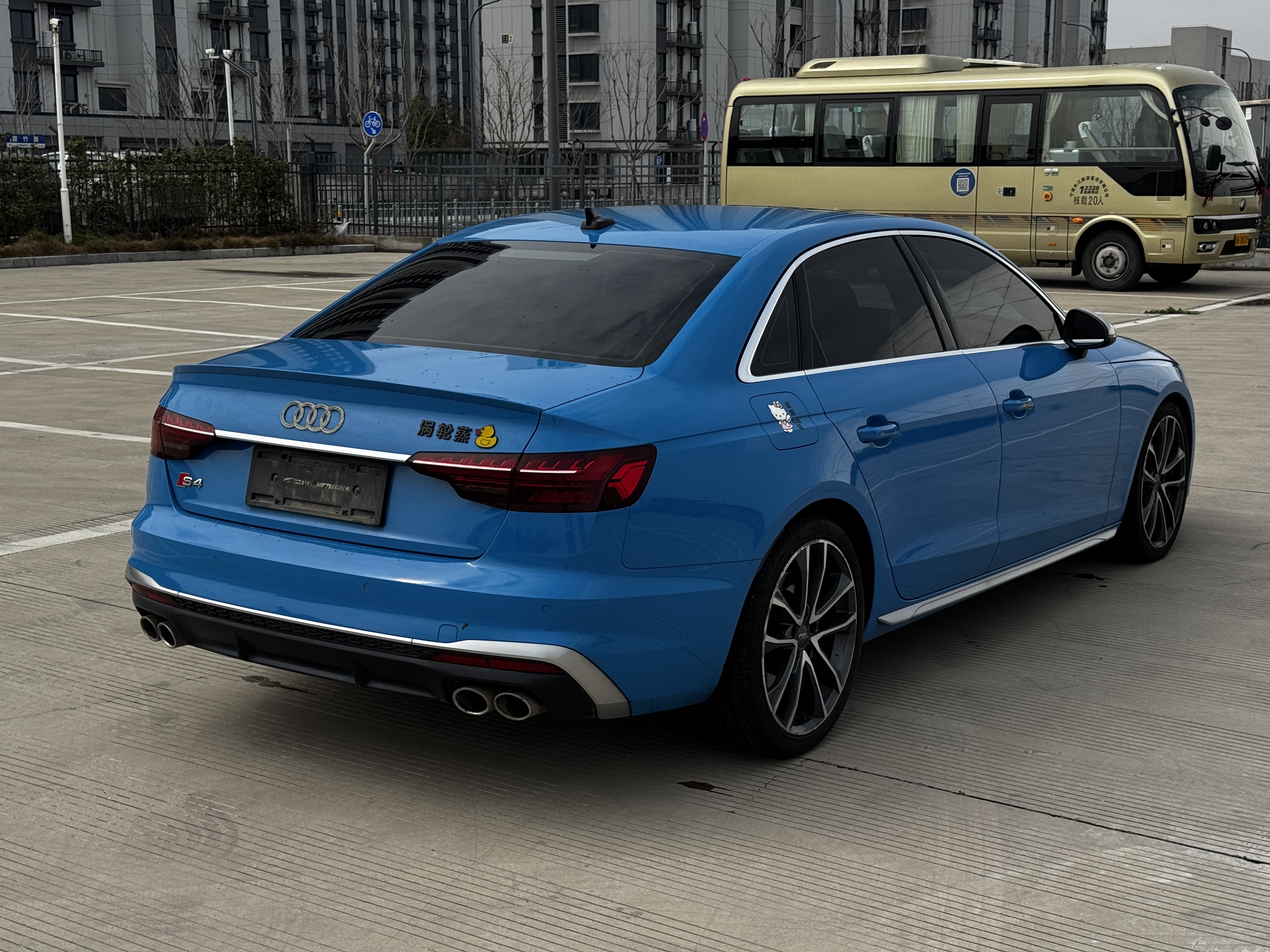 Audi S4 2021 صورة سيارة #9