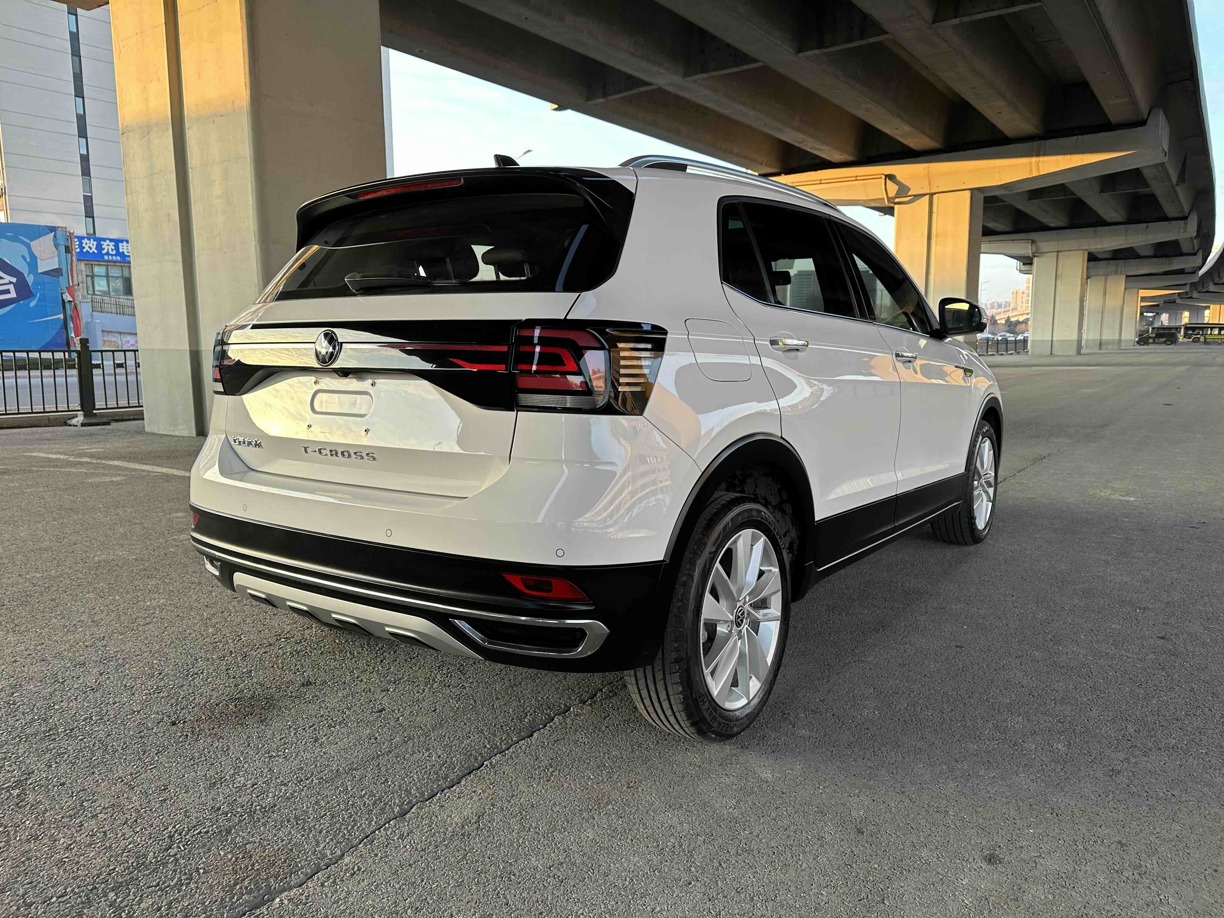 Volkswagen T-Cross 2021 #9 Volkswagen T-Cross 2021 car image #9