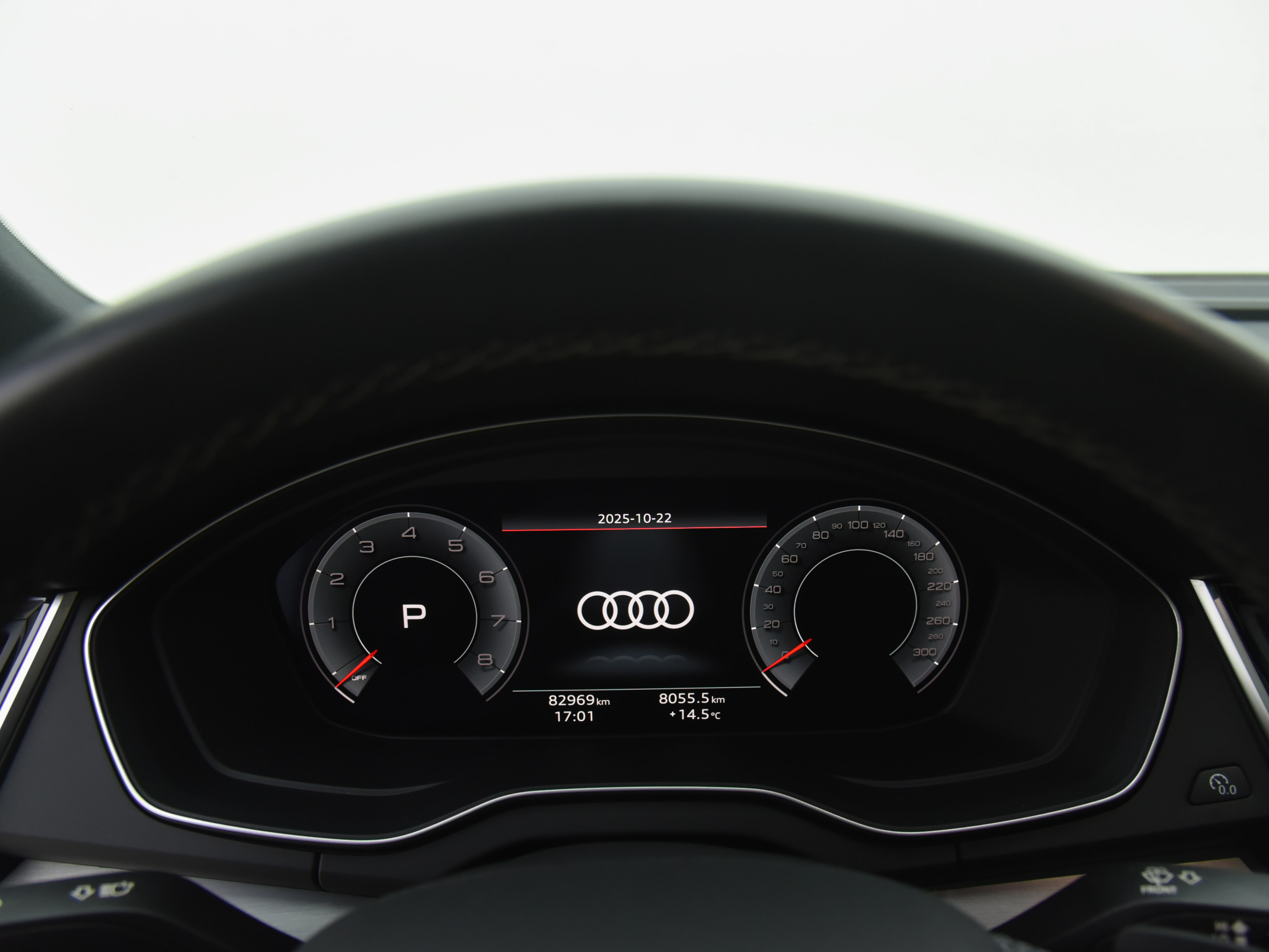 Audi Q5L Sportback 2022 car image #9