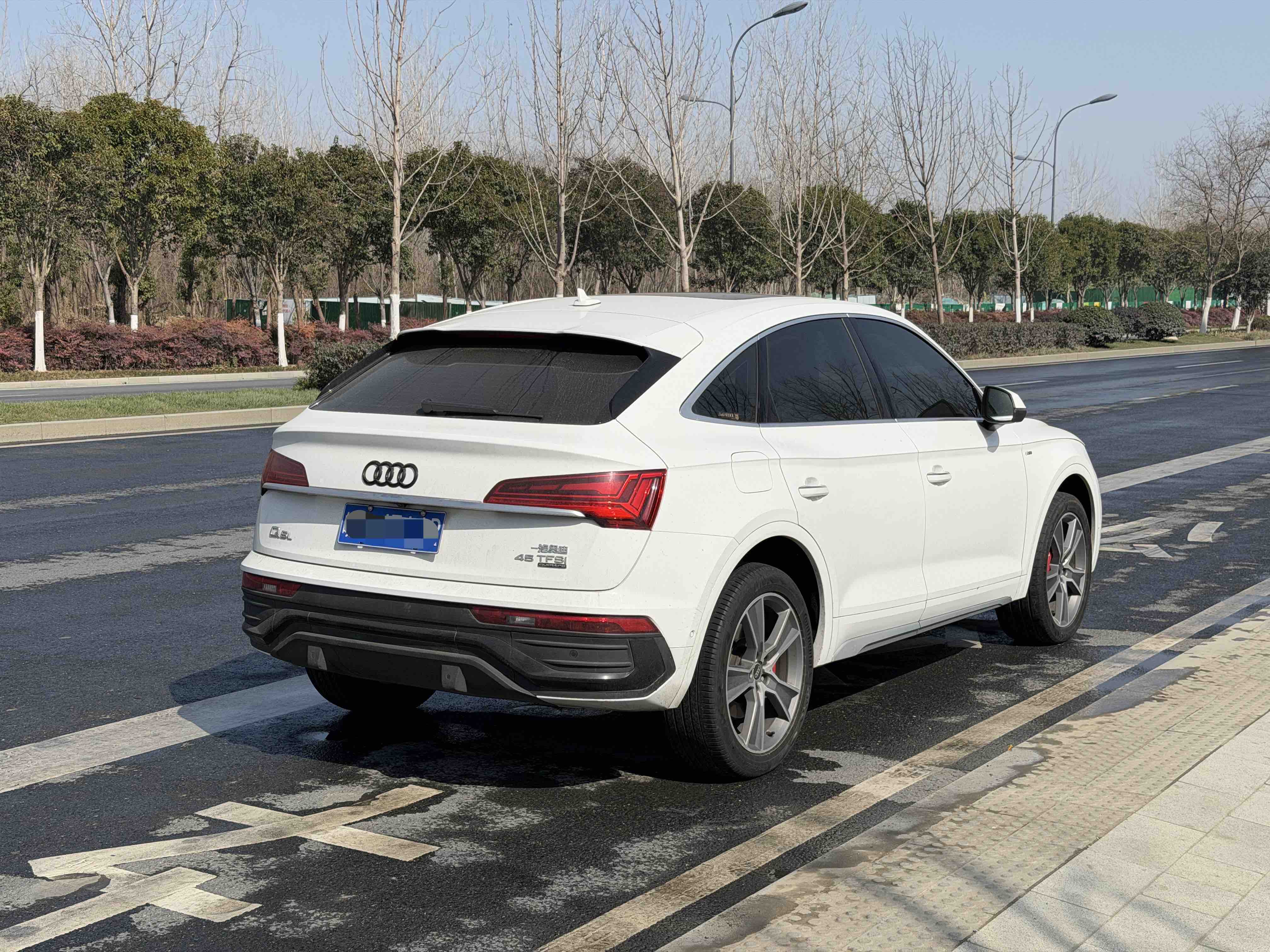 Audi Q5L Sportback 2021 #9 Audi Q5L Sportback 2021 car image #9
