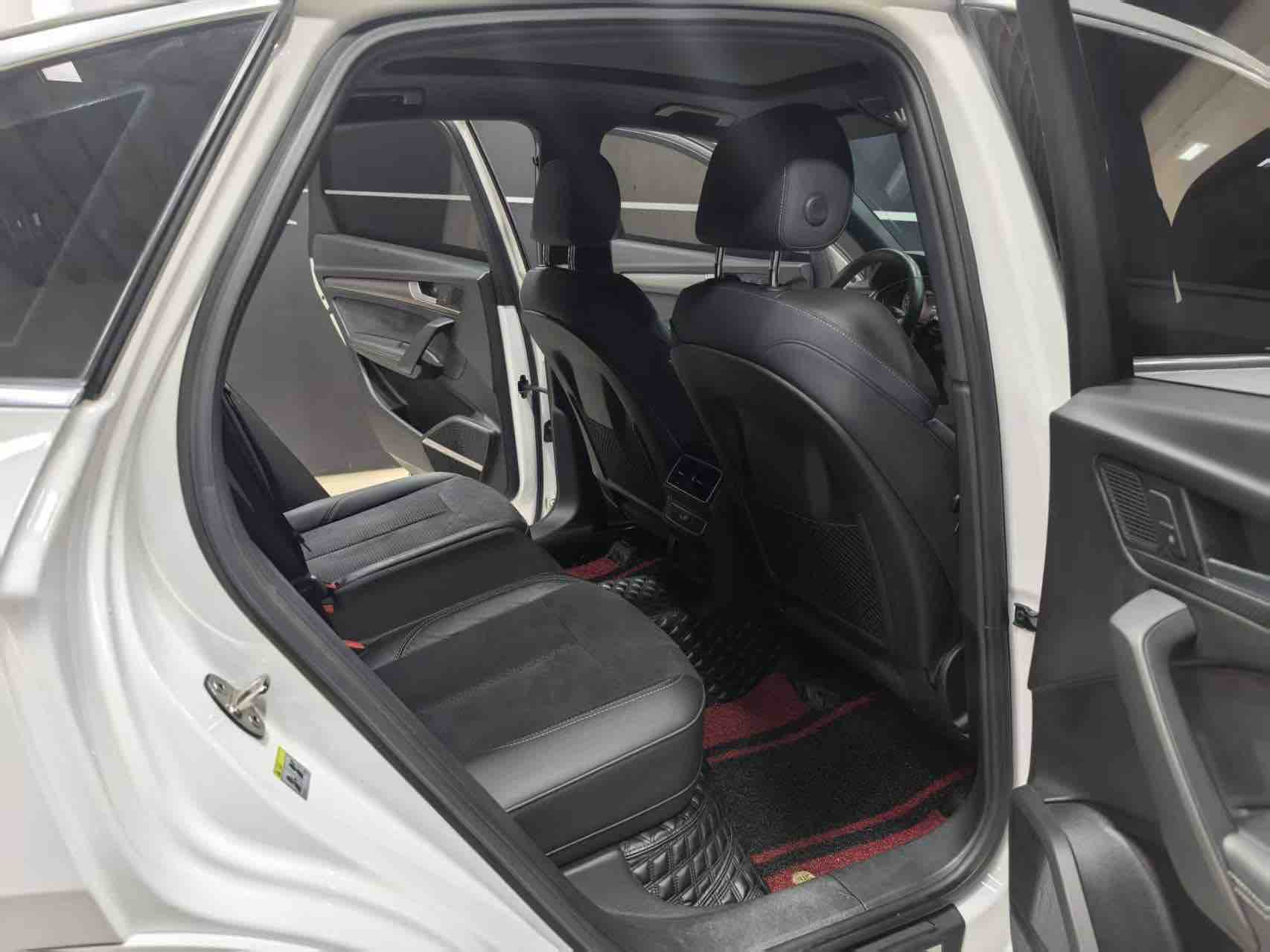 Audi Q5L Sportback 2021 car image #9