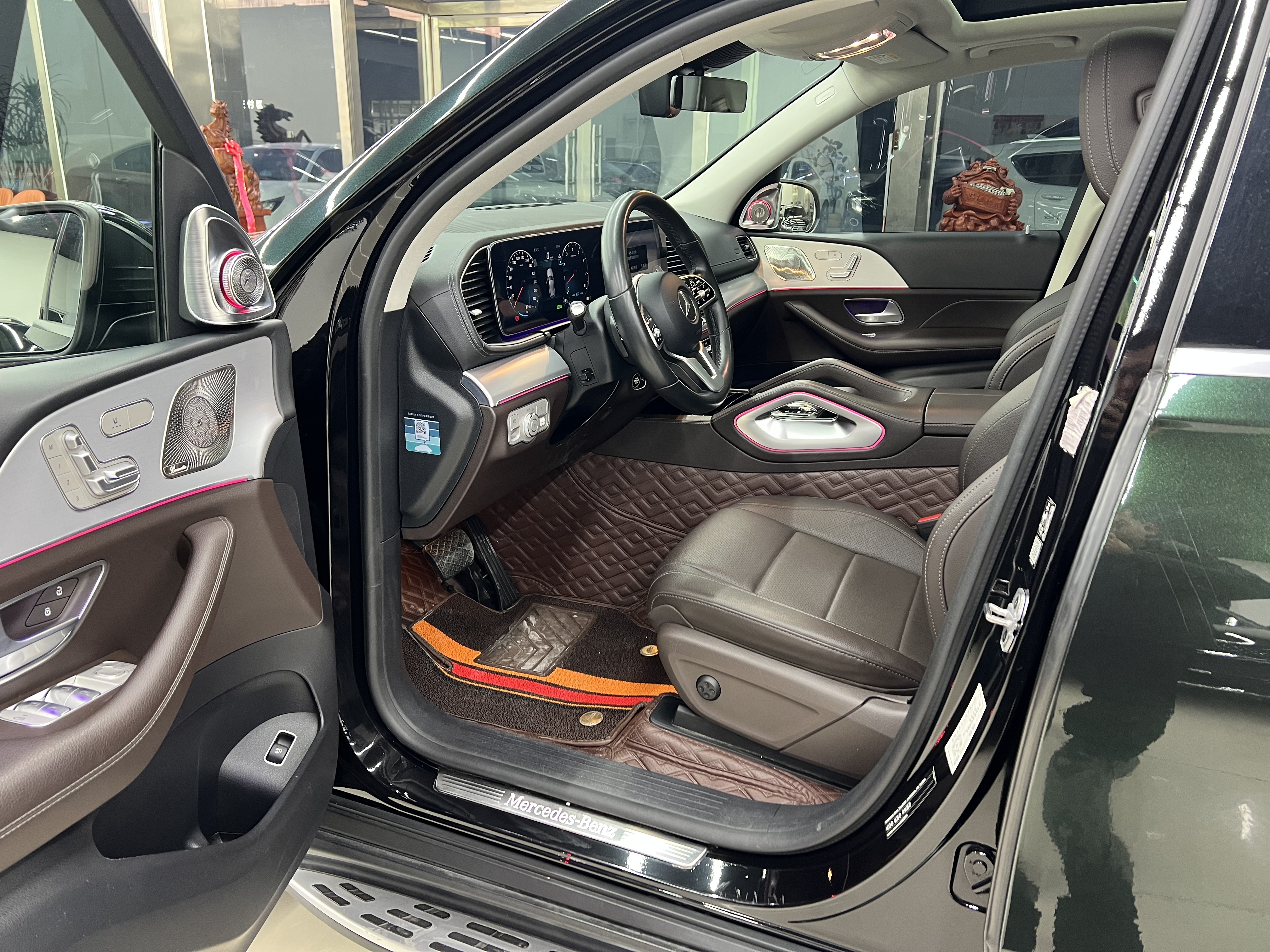 Mercedes-Benz GLE Class 2021 car image #9