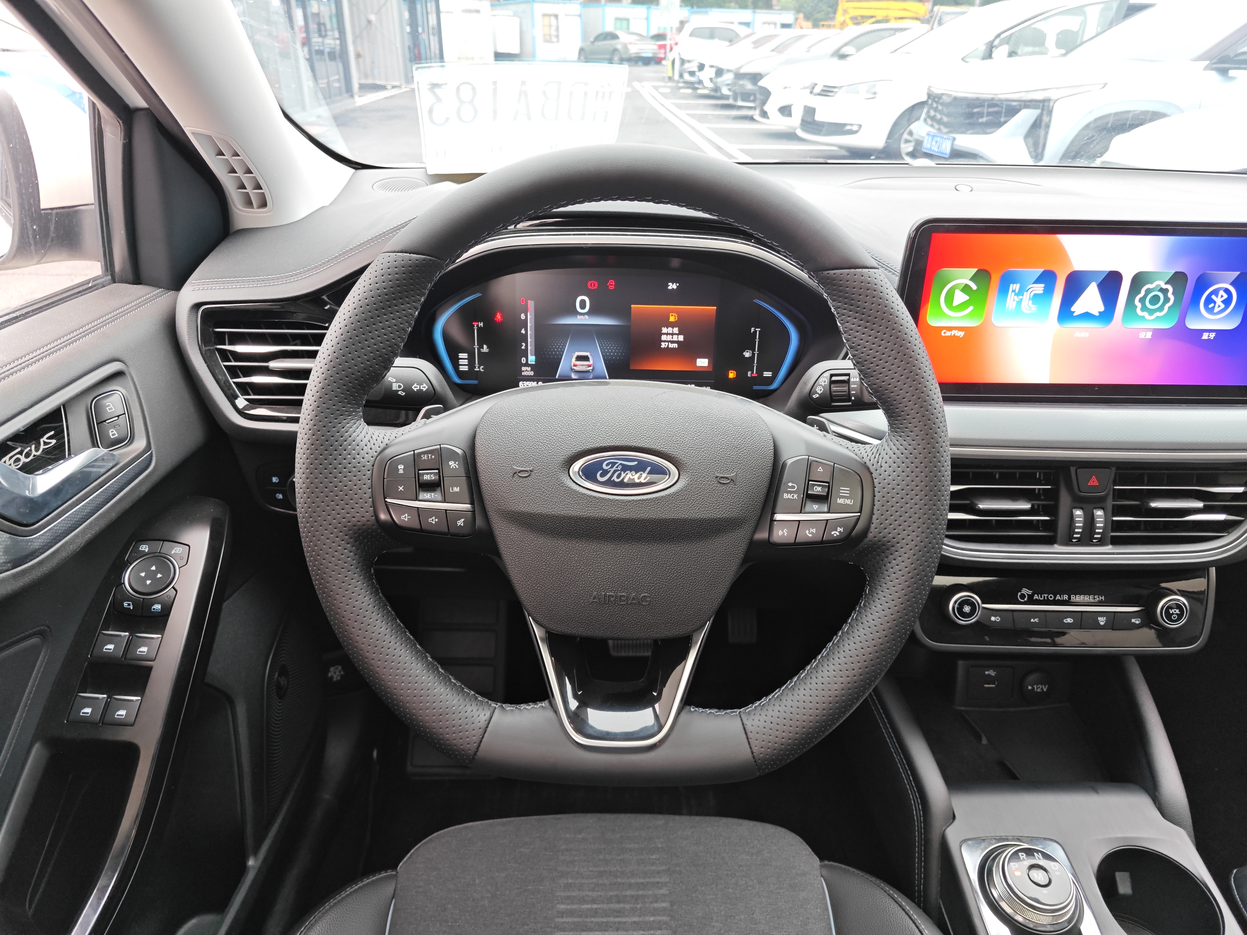 Ford Focus Active 2022 #9 Ford Focus Active 2022 صورة سيارة #9