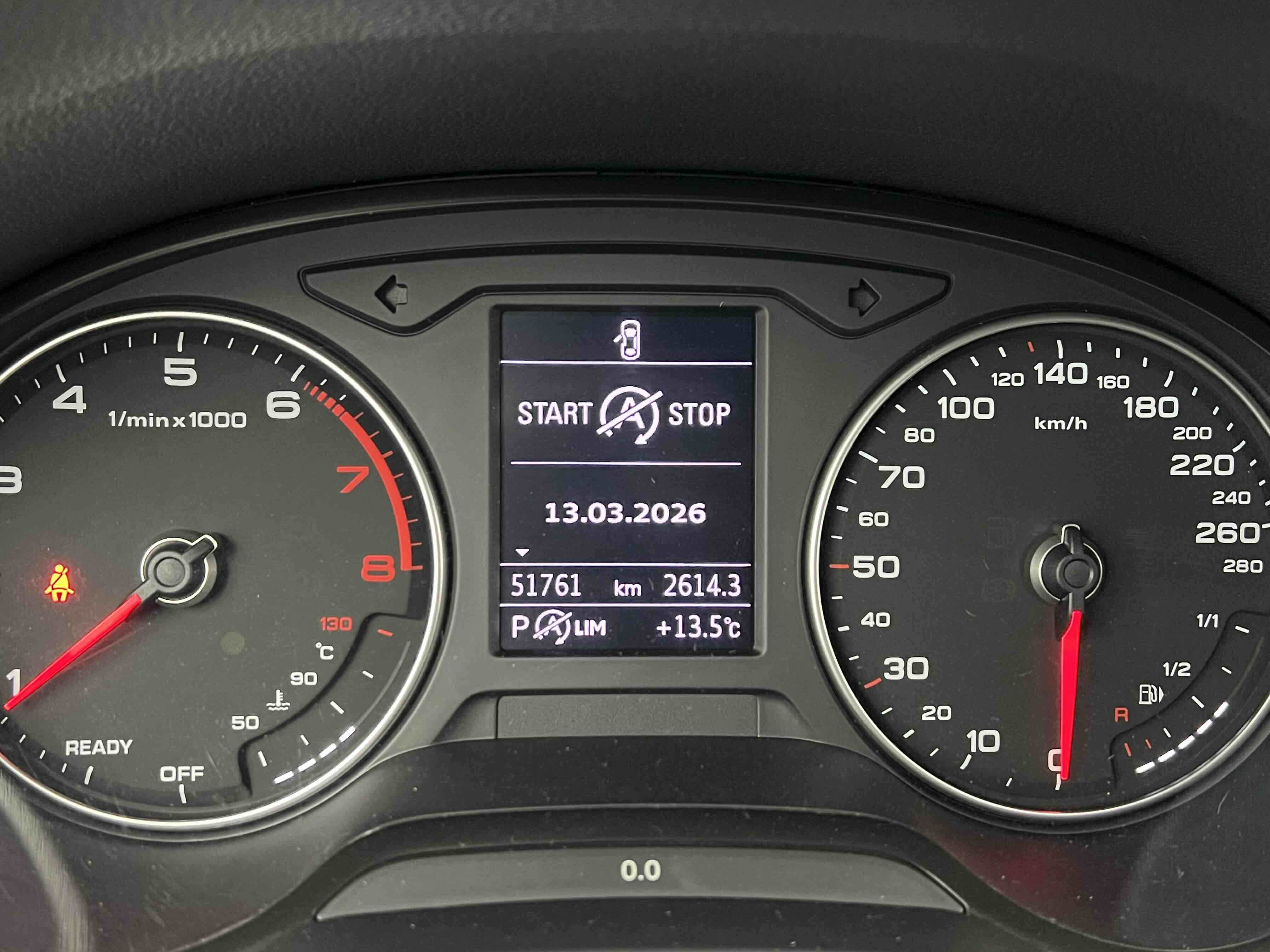 Audi Q2L 2021 car image #9