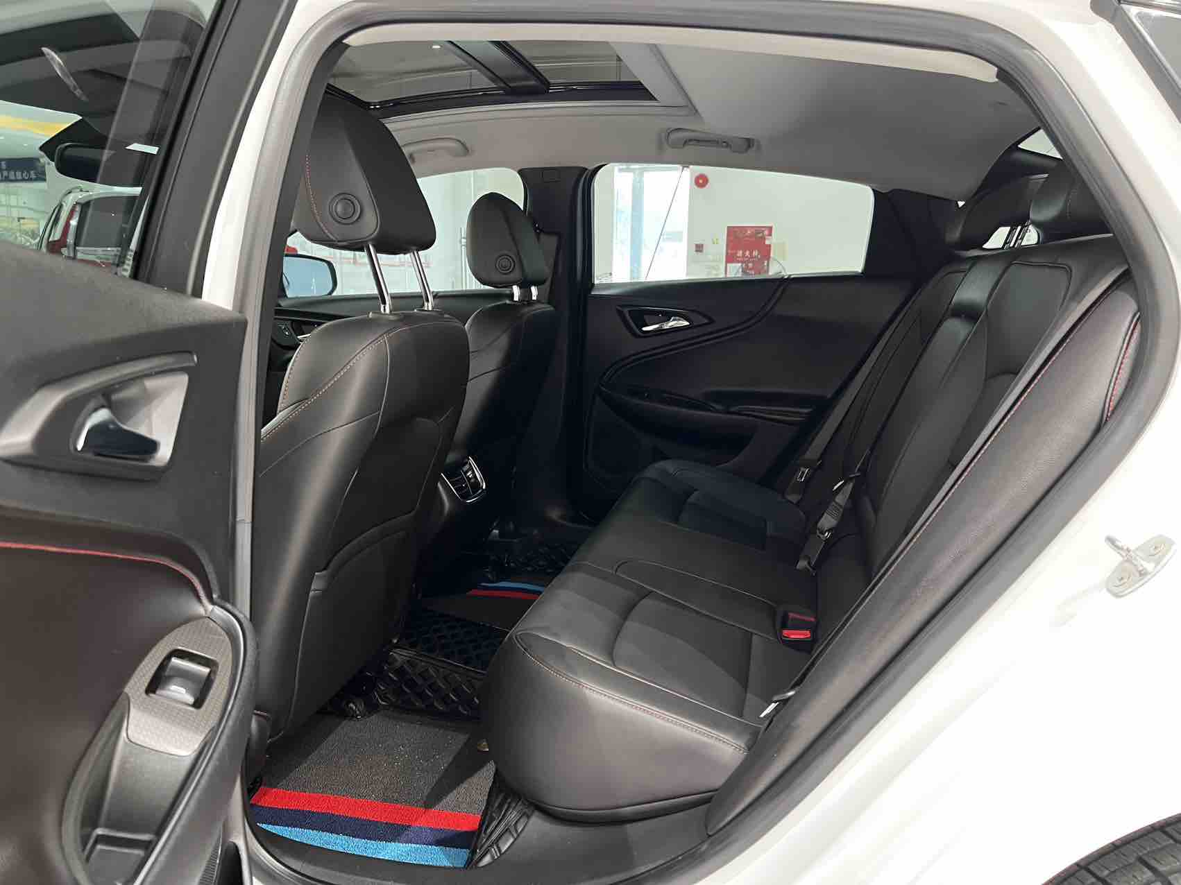 Chevrolet Malibu XL 2021 immagine di auto #9