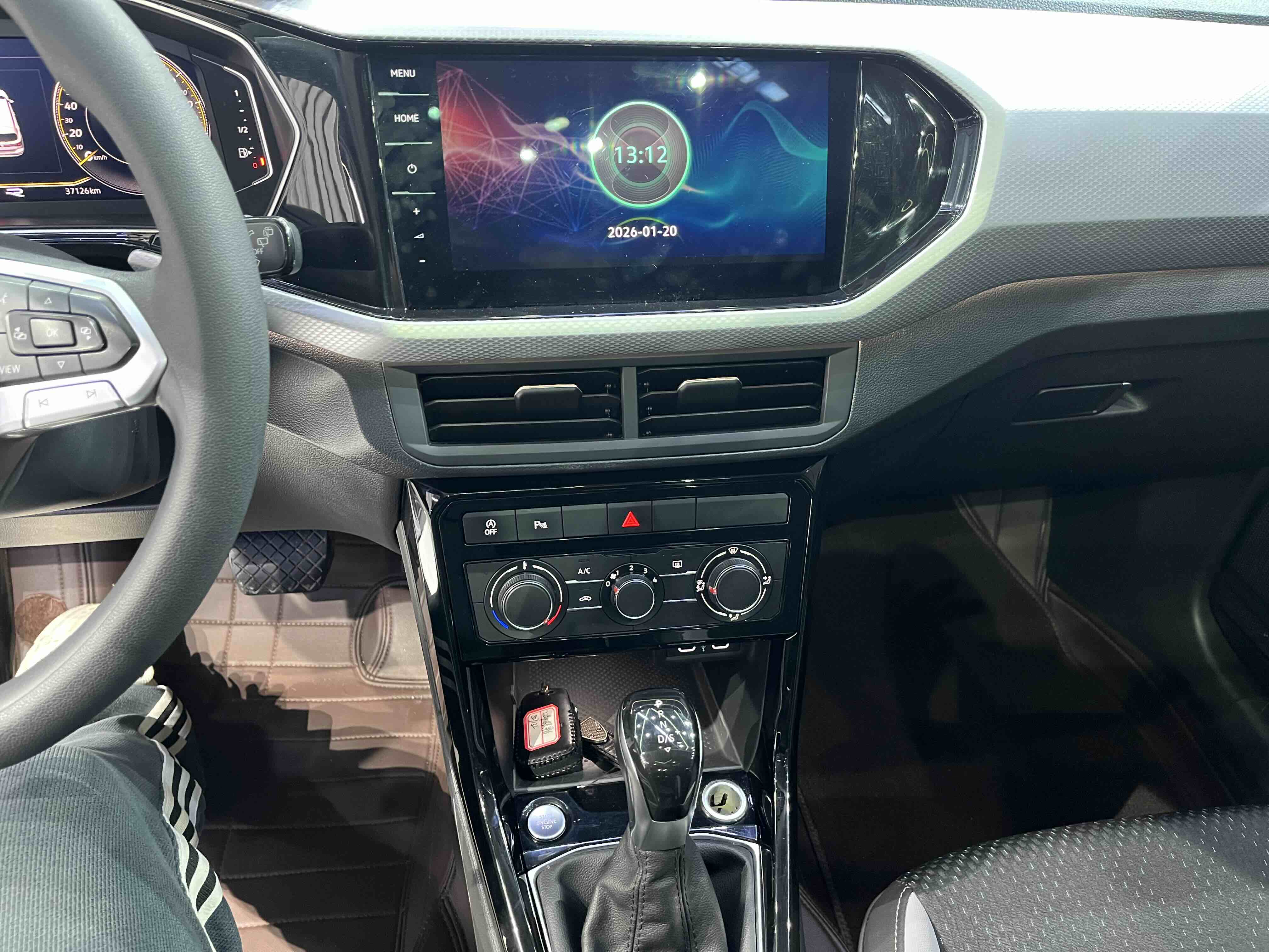 Volkswagen Tacqua 2022 car image #9