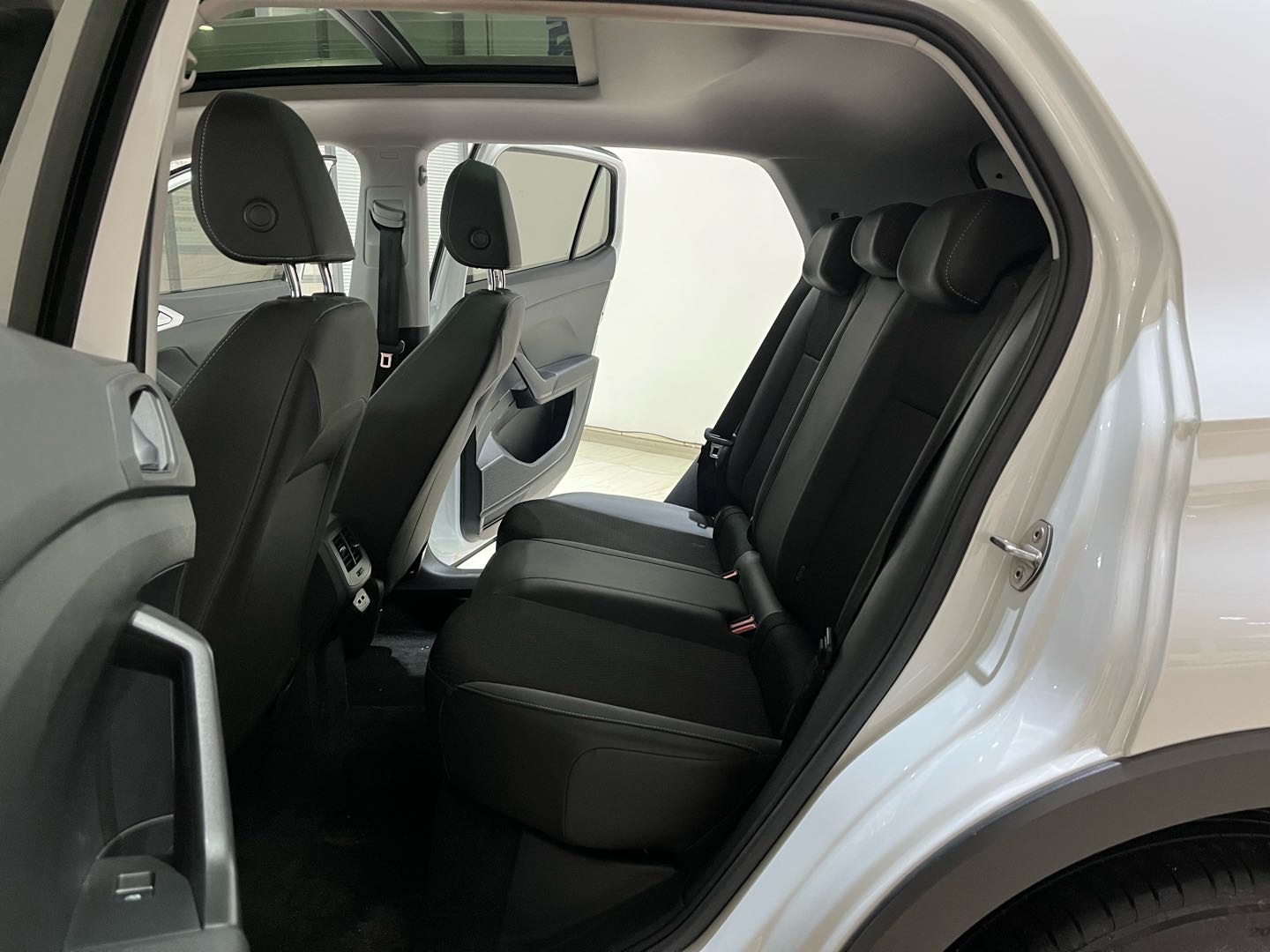 Volkswagen Tacqua 2021 car image #9