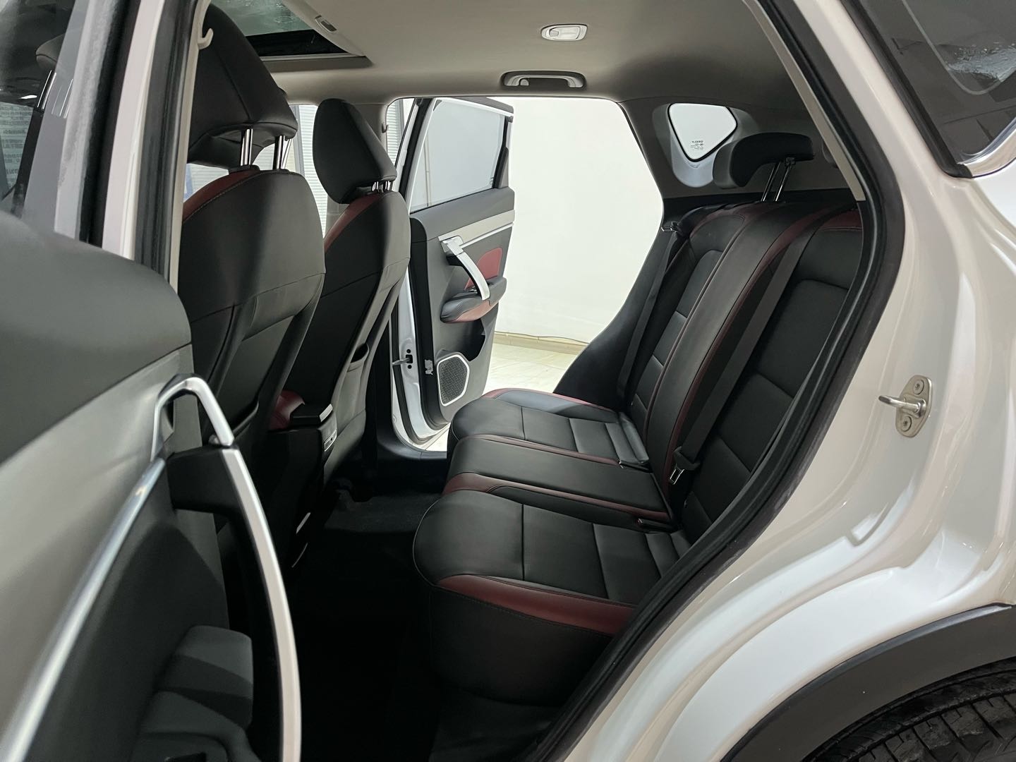 GEELY Coolray 2021 car image #9