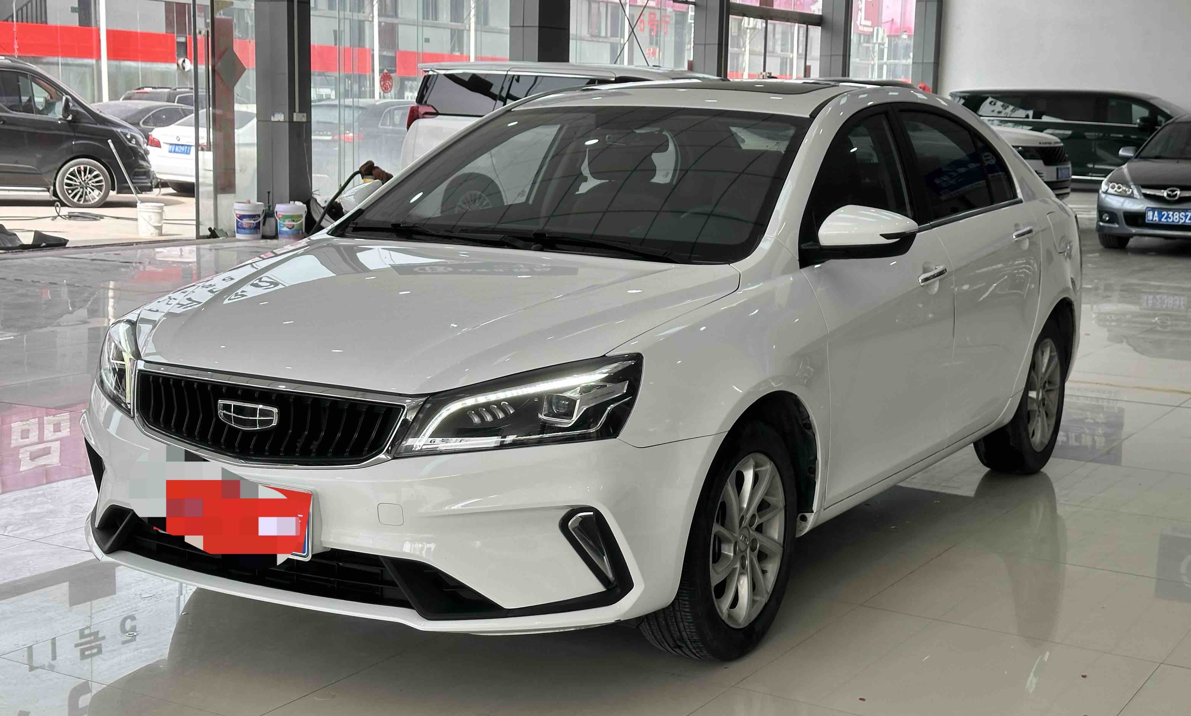 GEELY Emgrand 2021 car image #9