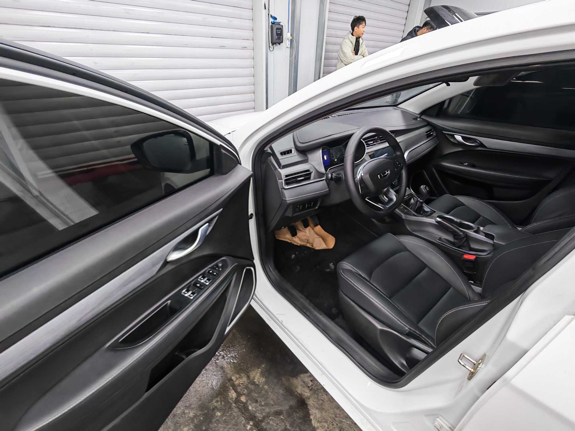 GEELY Emgrand 2021 car image #9