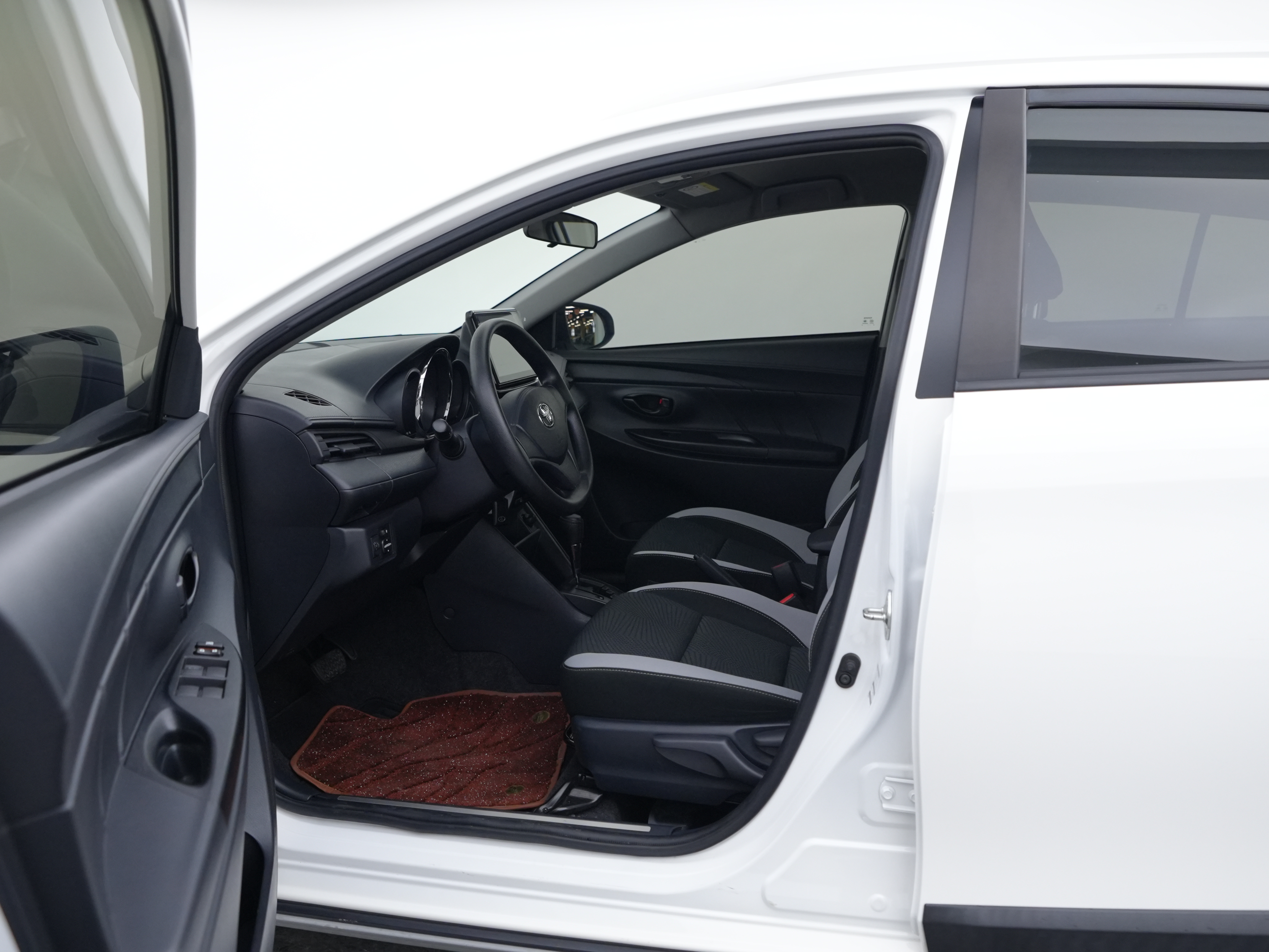 Yaris L Zhixuan 2021 car image #9