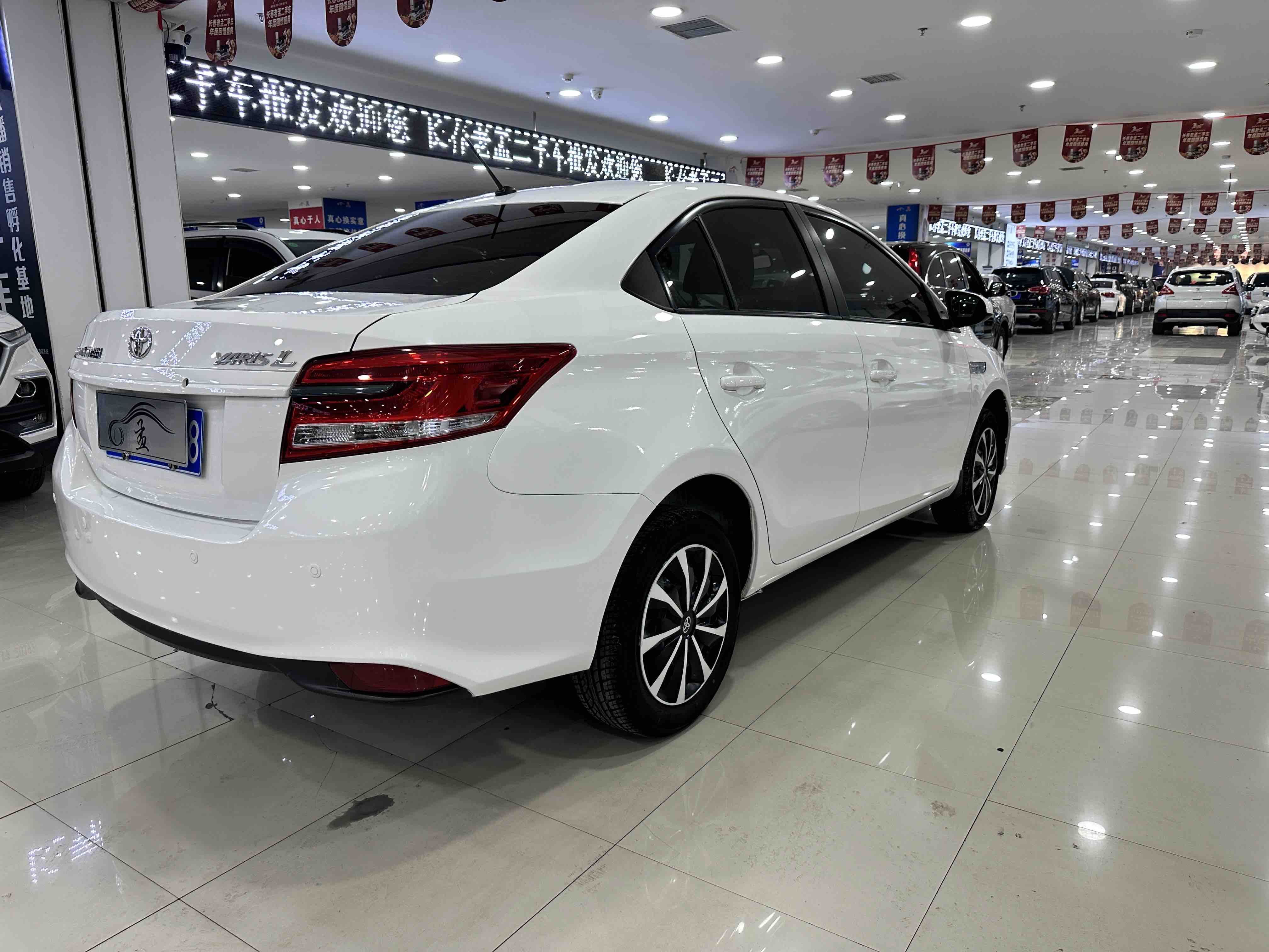 Toyota Yaris L Zhixiang 2021 صورة سيارة #9