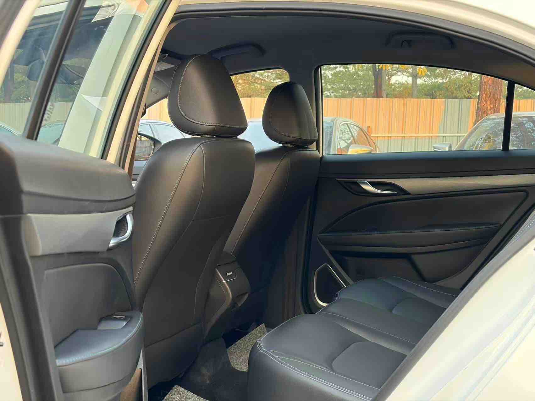 GEELY Emgrand New Energy 2021 #9 GEELY Emgrand New Energy 2021 car image #9