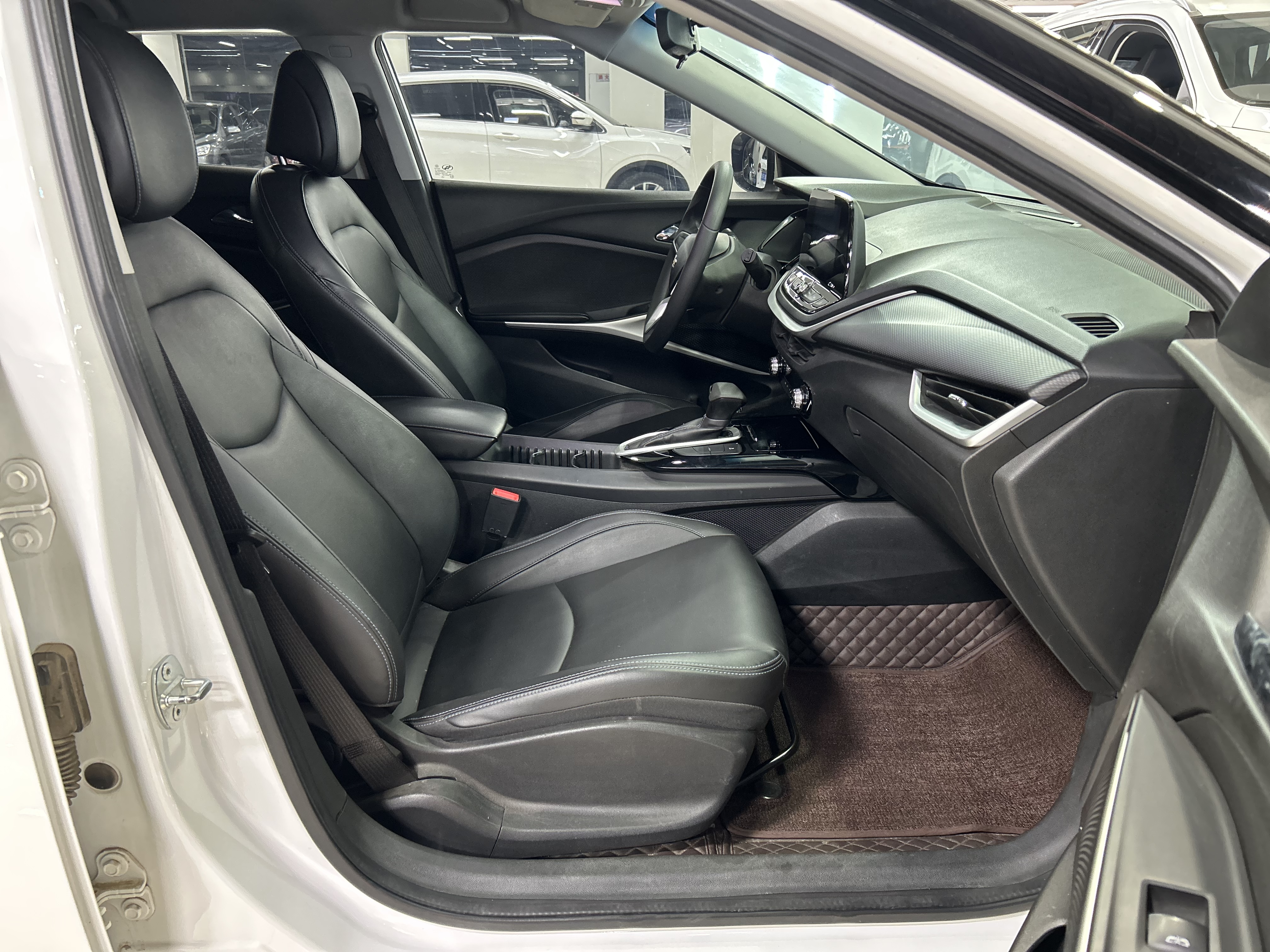 Chevrolet Charm 2021 car image #9