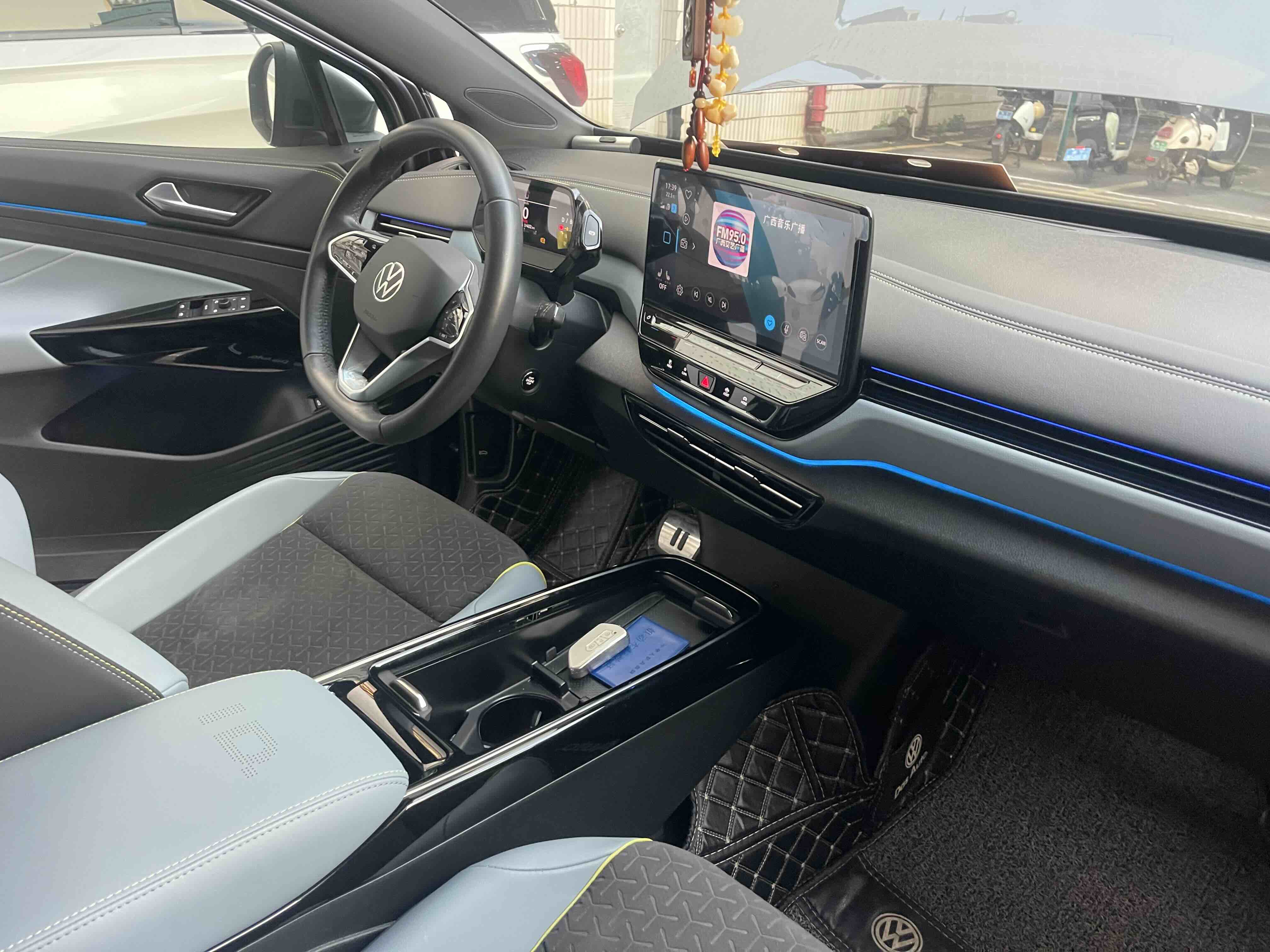 Volkswagen ID.4 X 2022 immagine di auto #9