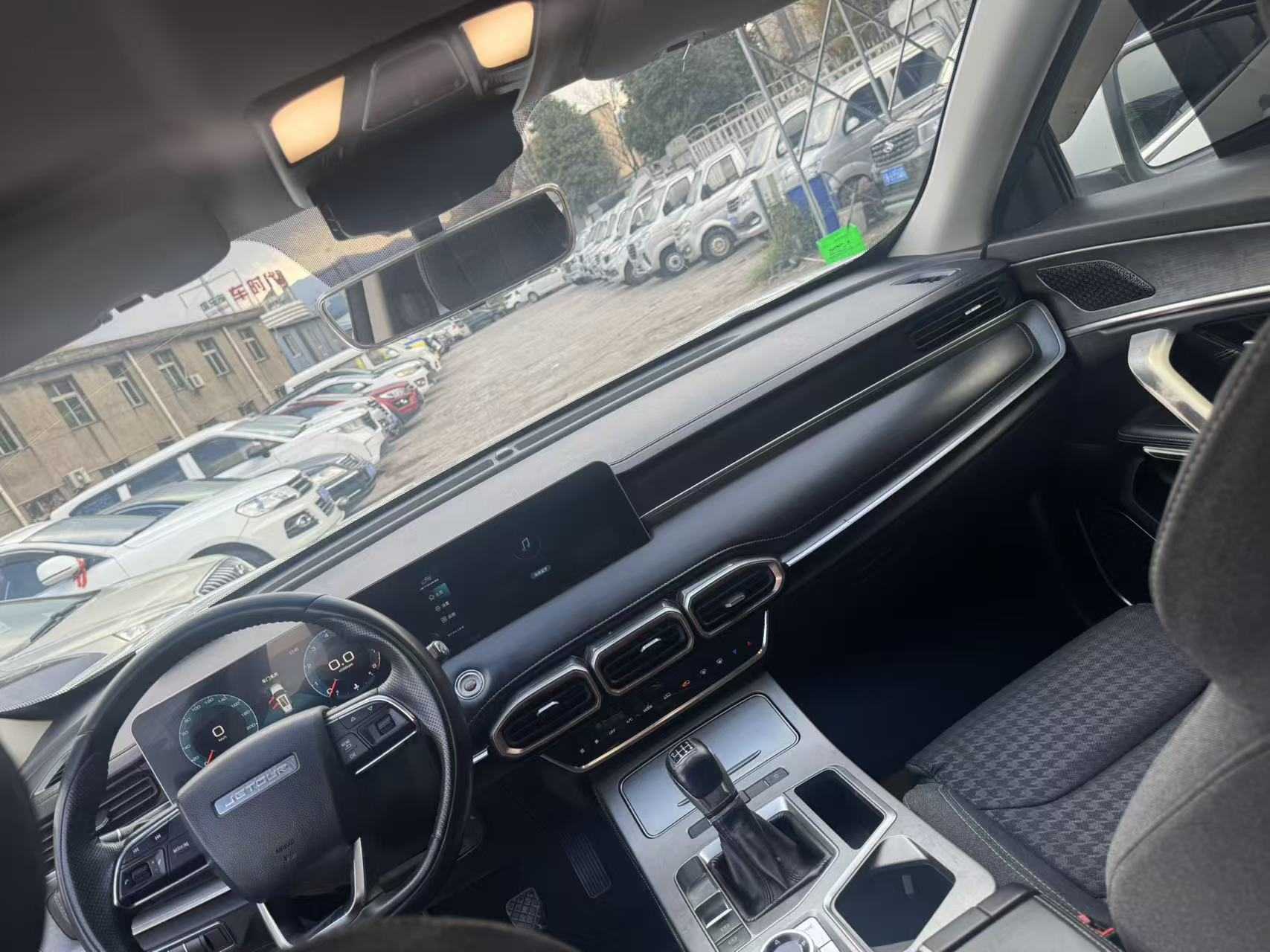 X70 2021 immagine di auto #9