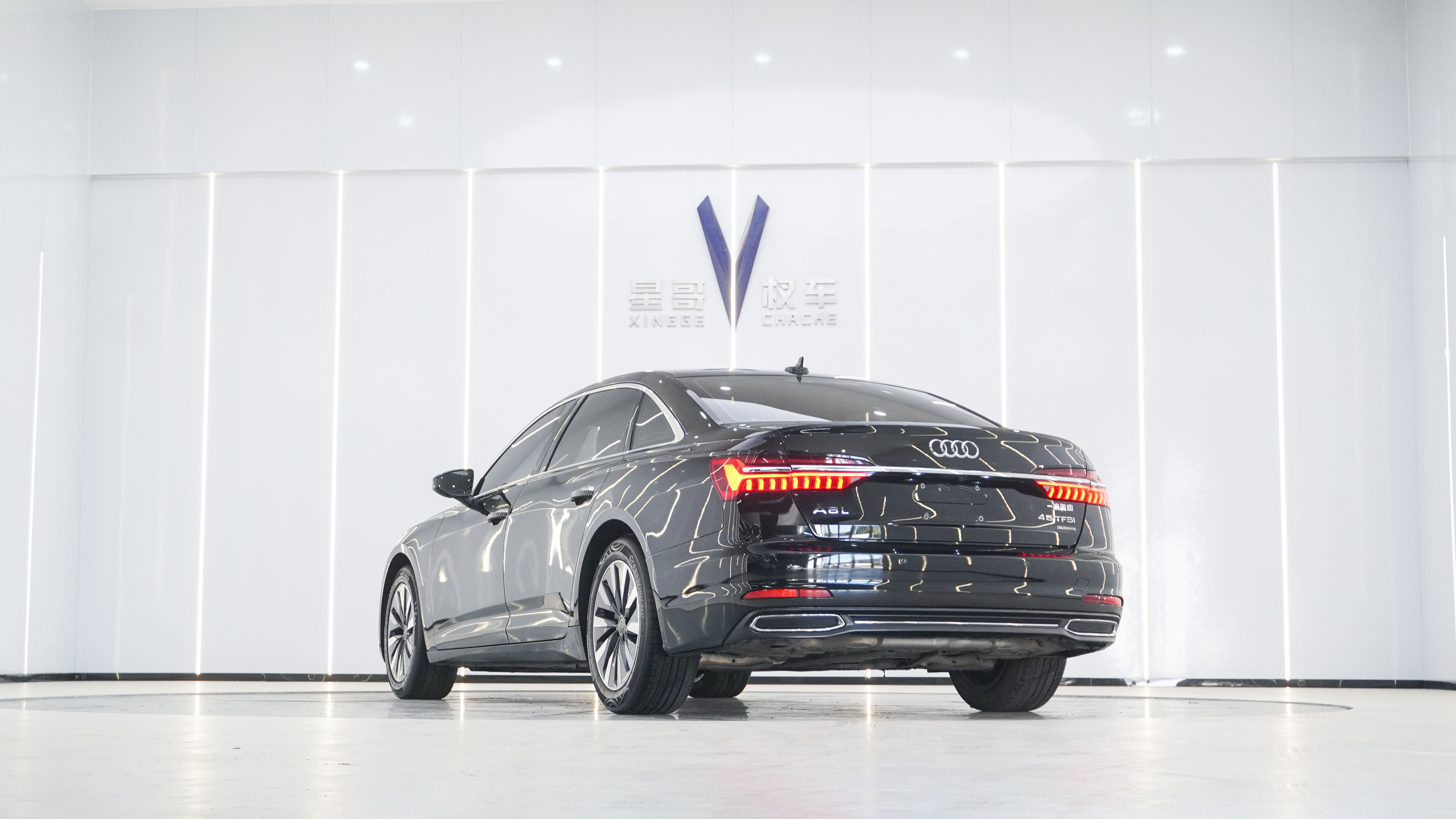 Audi A6L 2021 car image #9