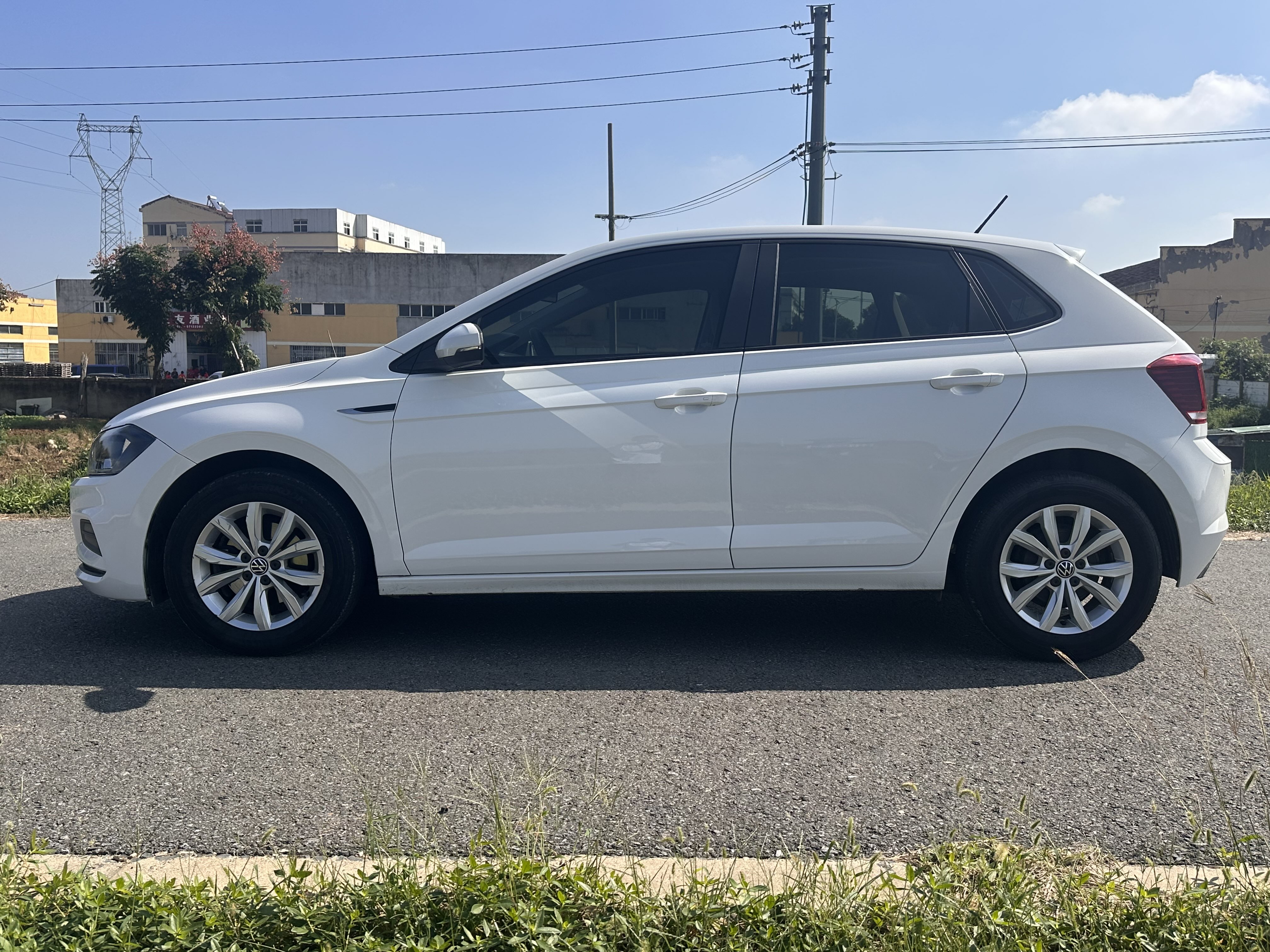 Polo 2021 car image #9