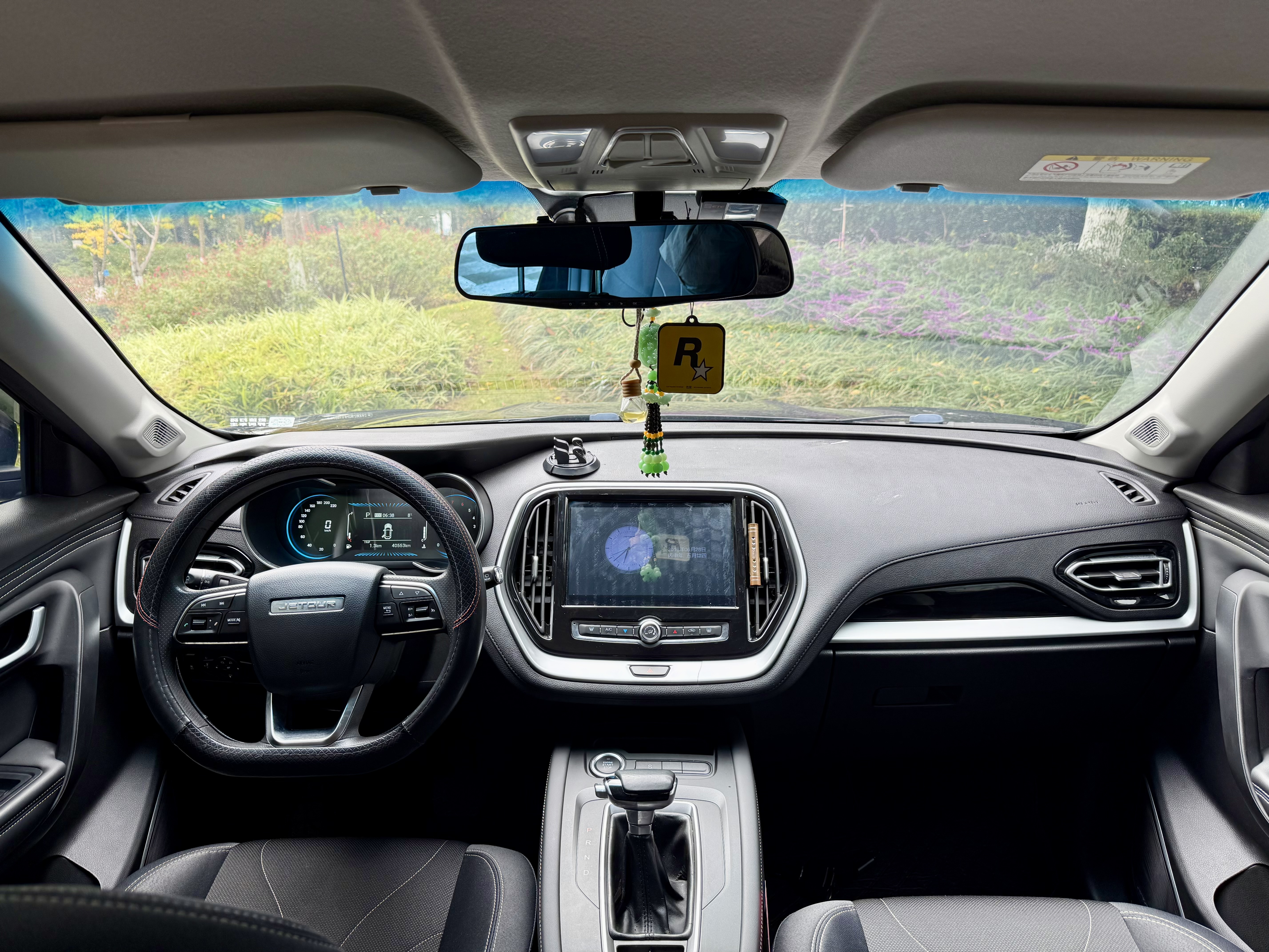 Jetour X70M 2022 صورة سيارة #9