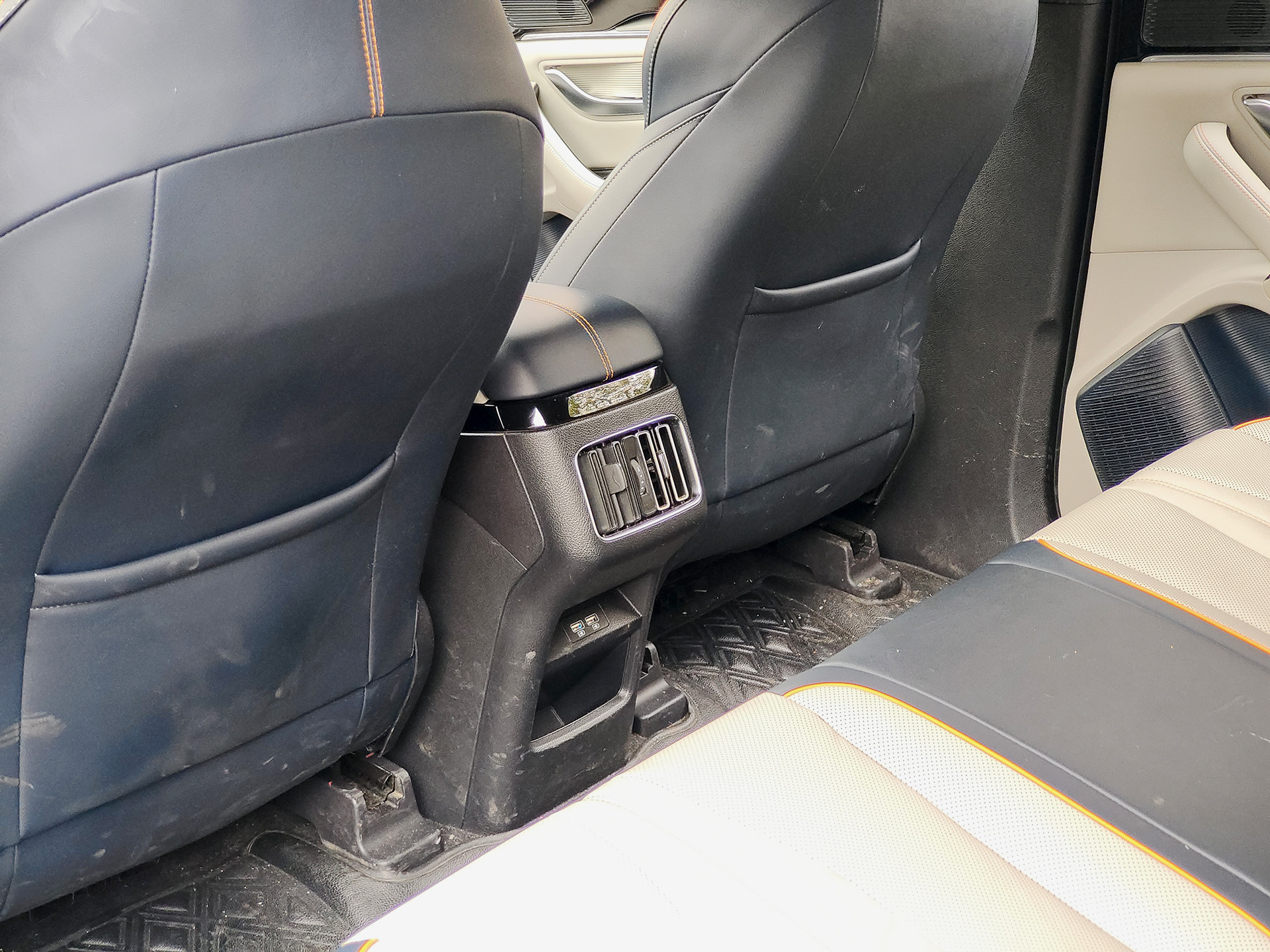 BYD Song Plus New Energy 2023 car image #9