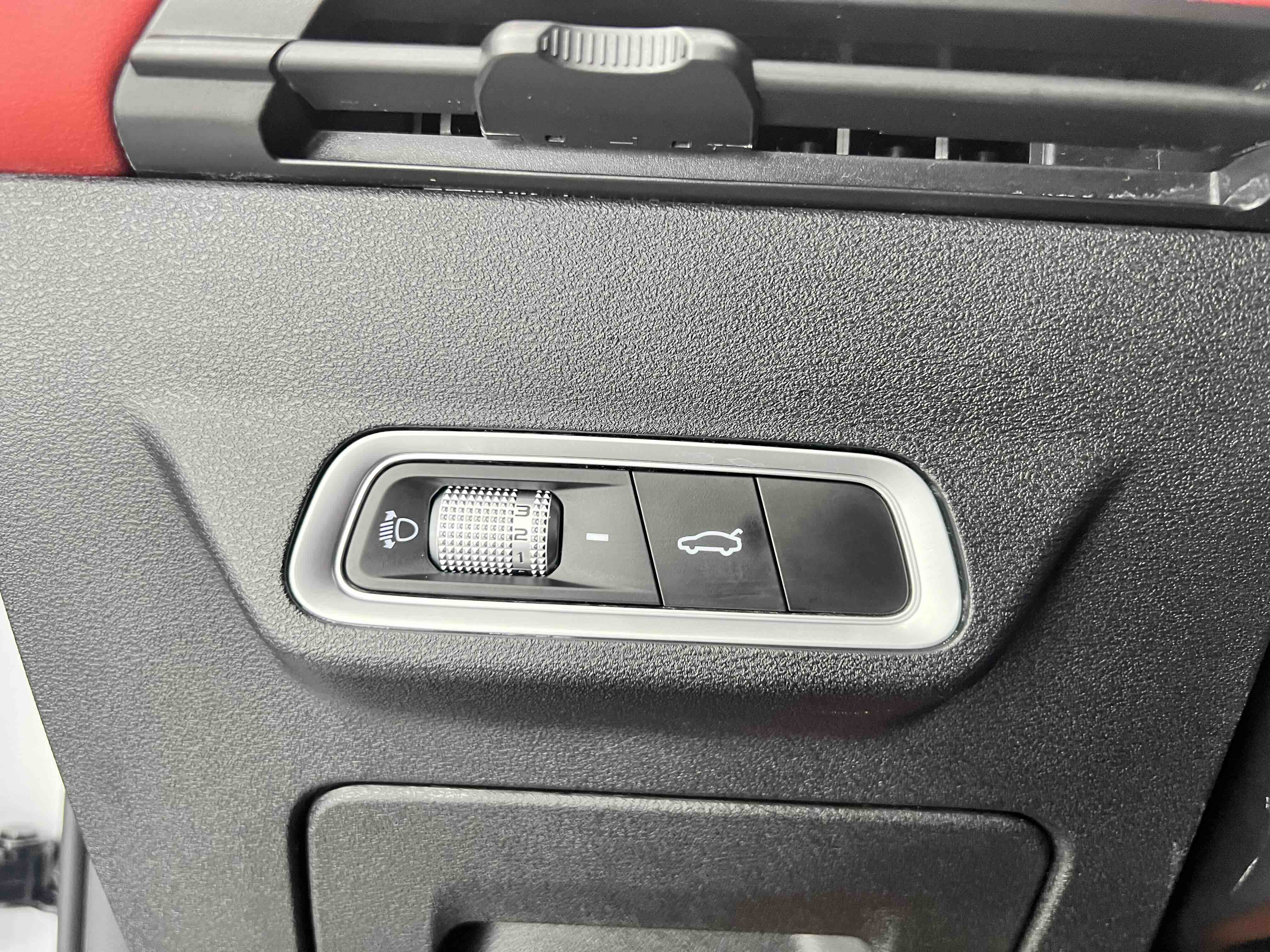 Emgrand S 2021 car image #9