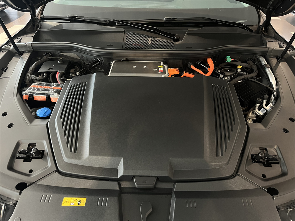 Audi e-tron 2023 #9 Audi e-tron 2023 car image #9