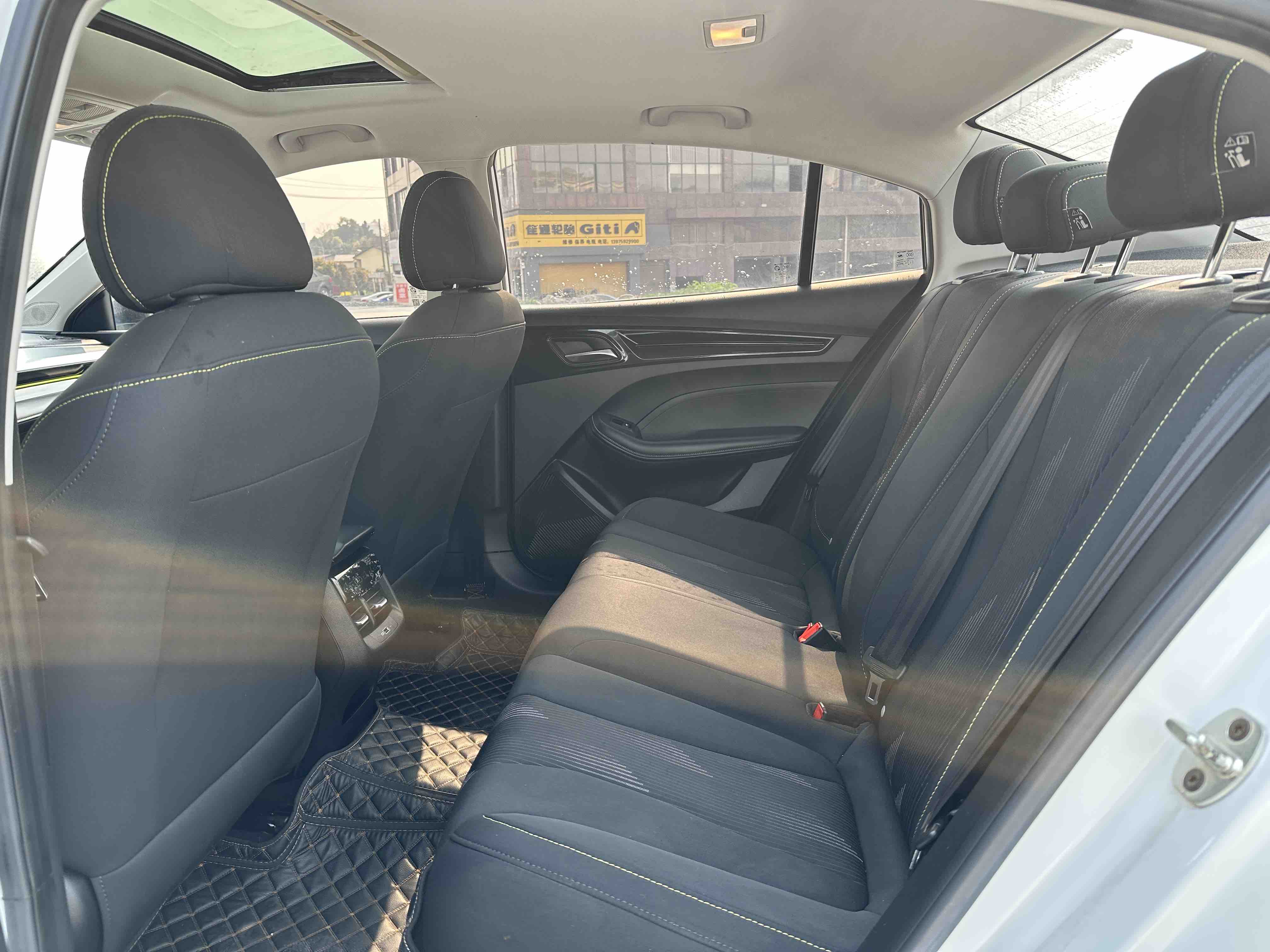 荣威 荣威i5 2023 汽车图片 #9