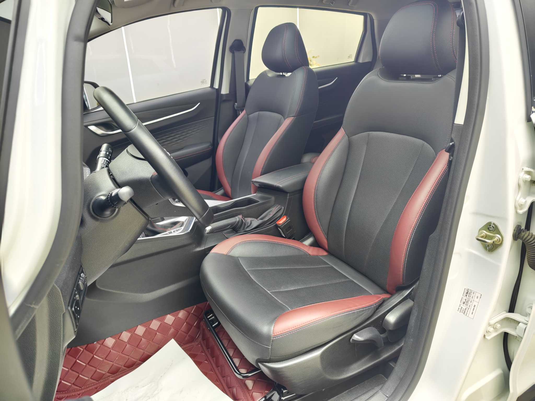 GEELY Vision X3 2021 immagine di auto #9