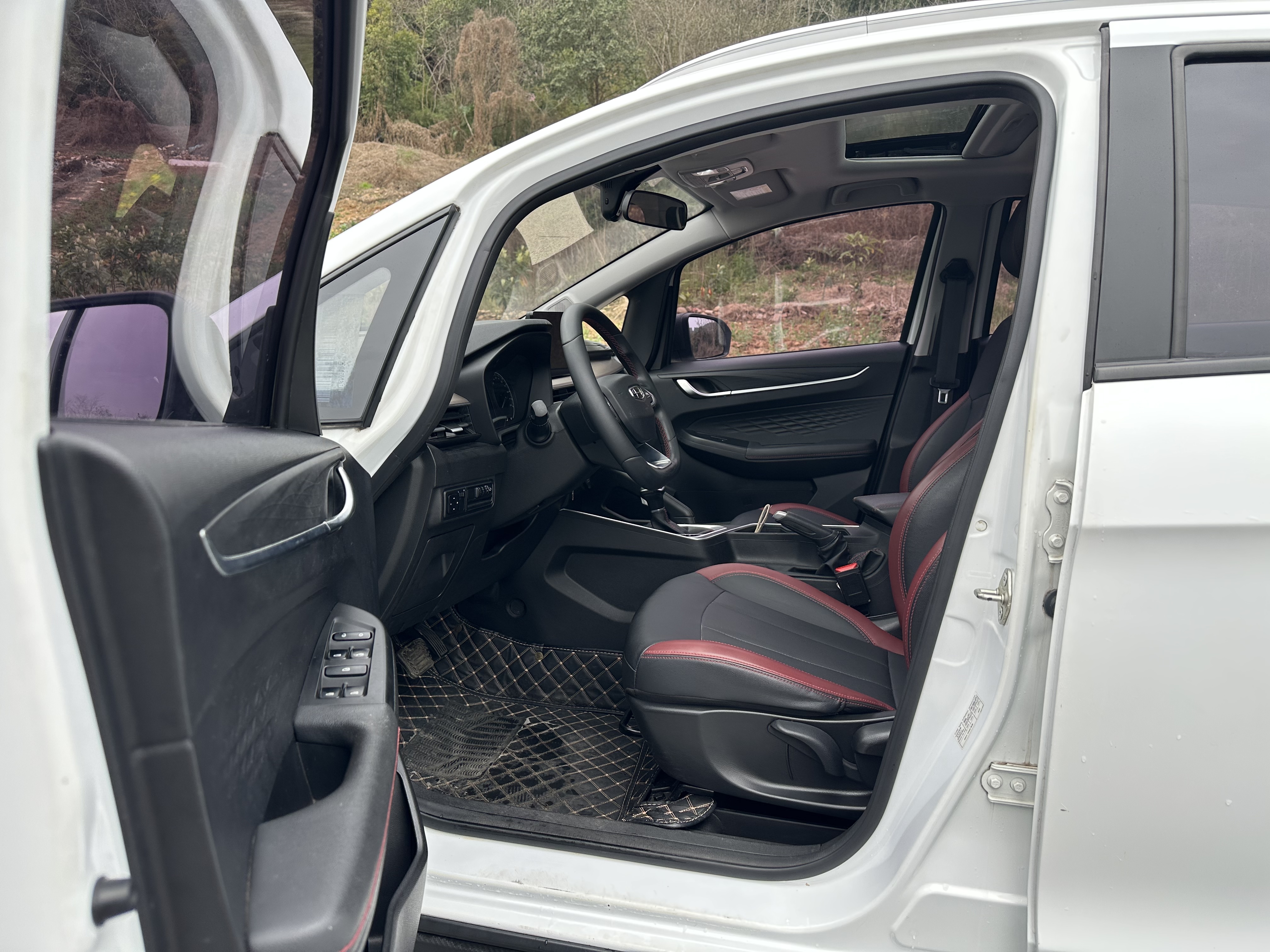 Vision X3 2021 immagine di auto #9