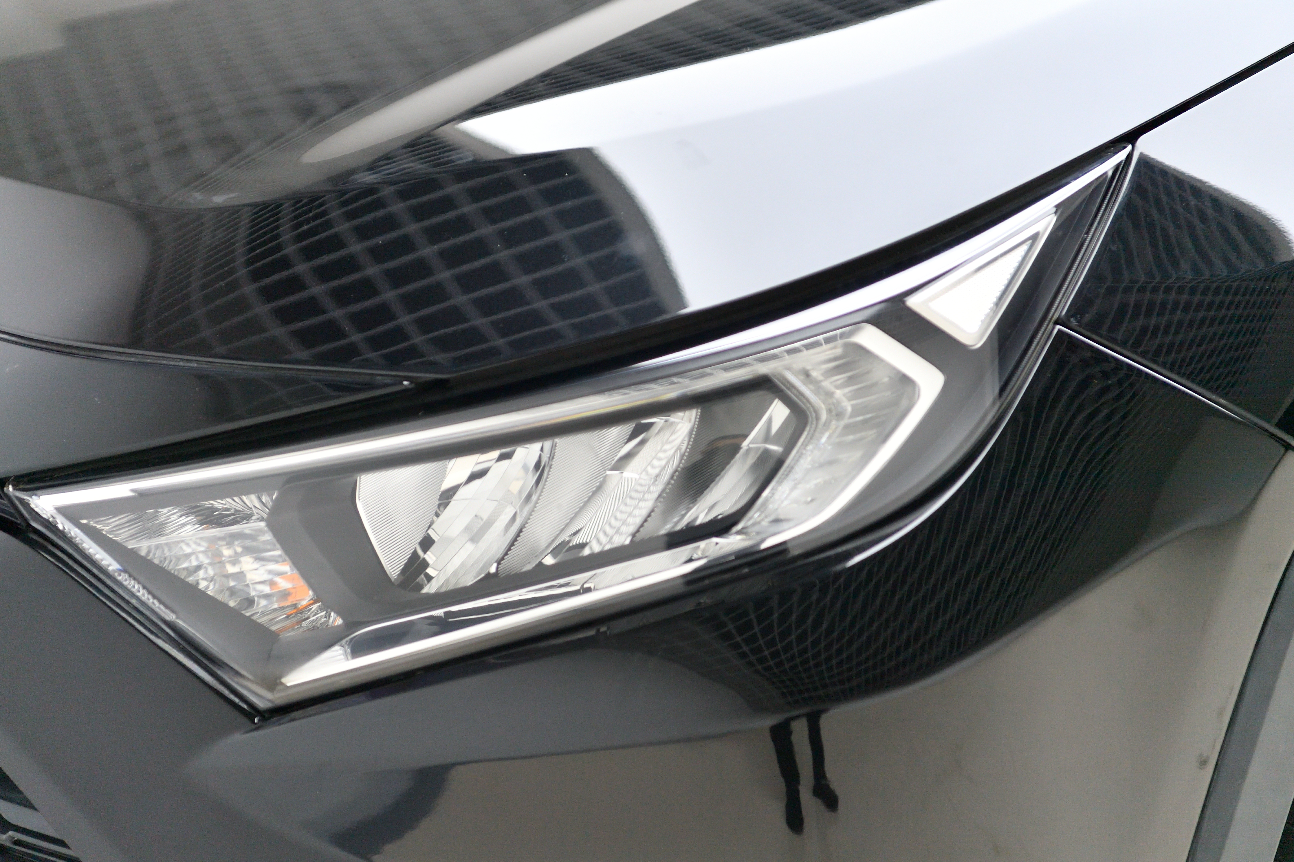 Toyota RAV4 2021 car image #9
