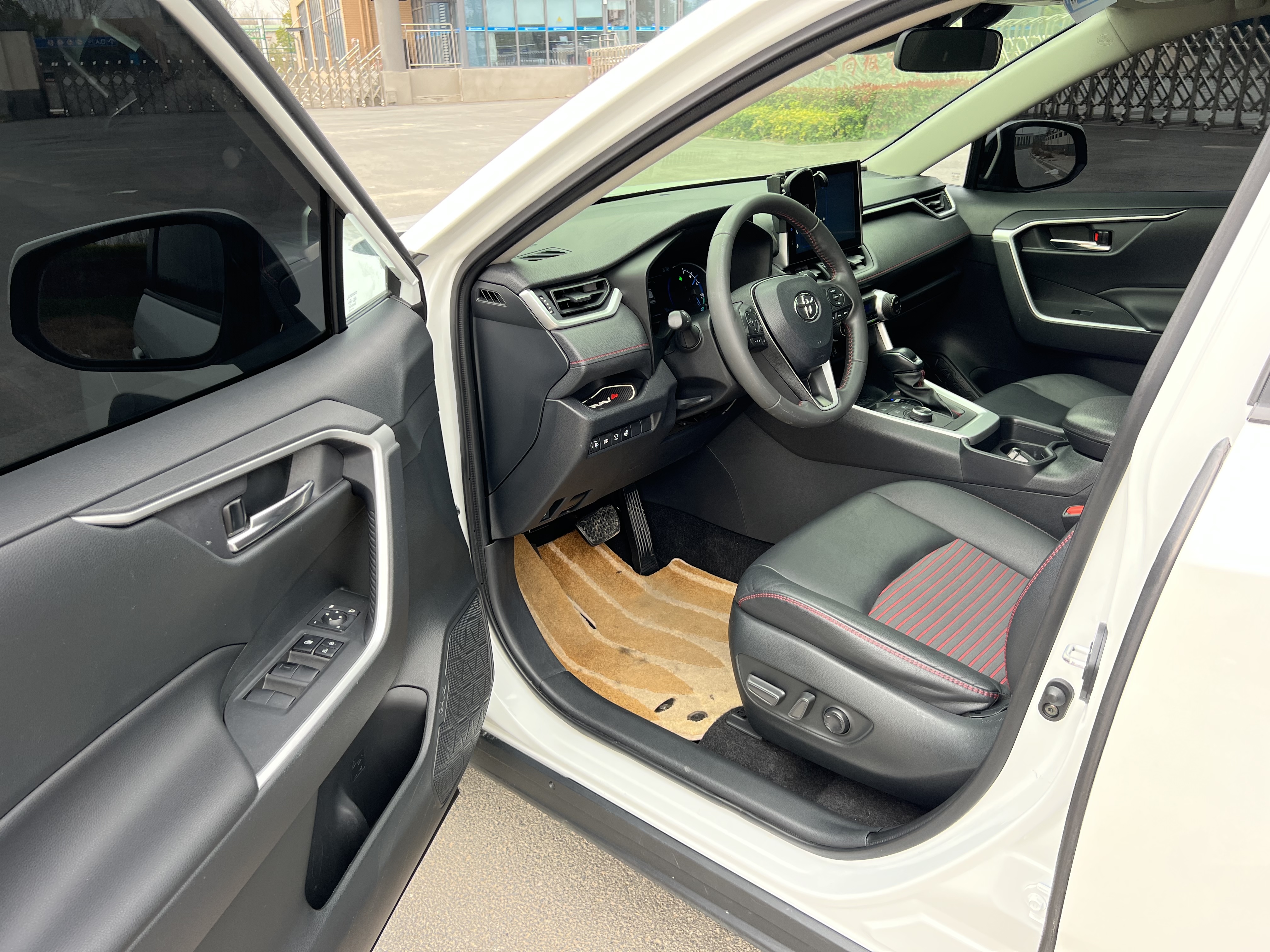 Toyota RAV4 Hybird E+ 2022 car image #9