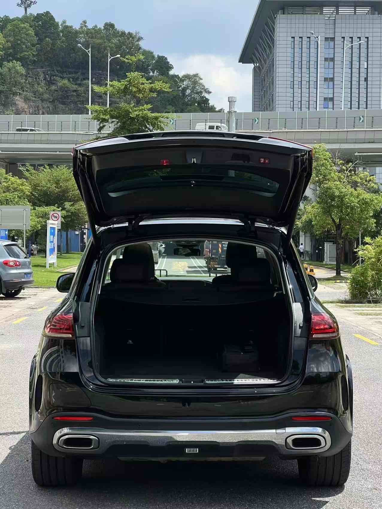 Mercedes-Benz GLE Class New Energy 2022 car image #9