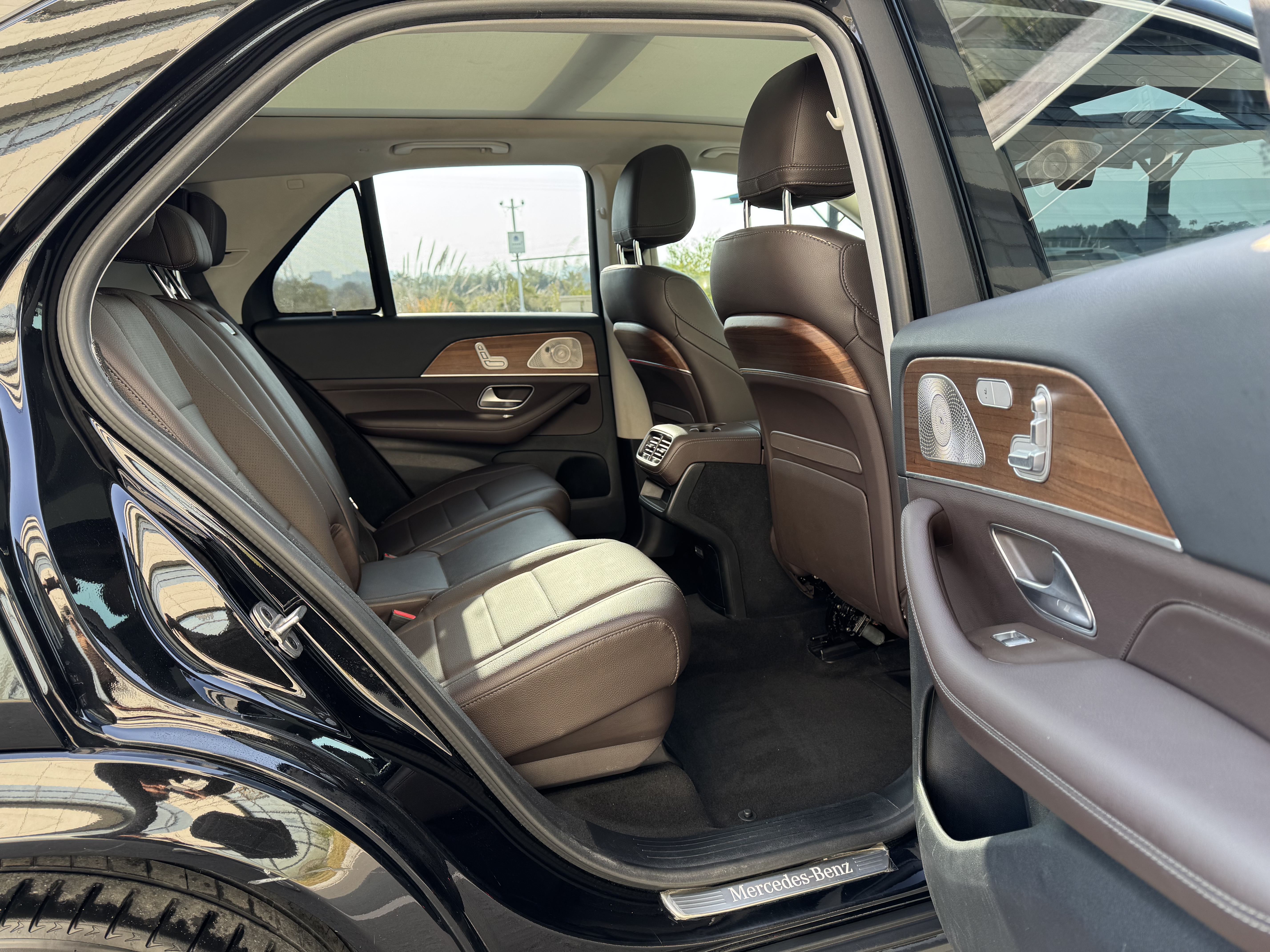 Mercedes-Benz GLE Class New Energy 2021 car image #9