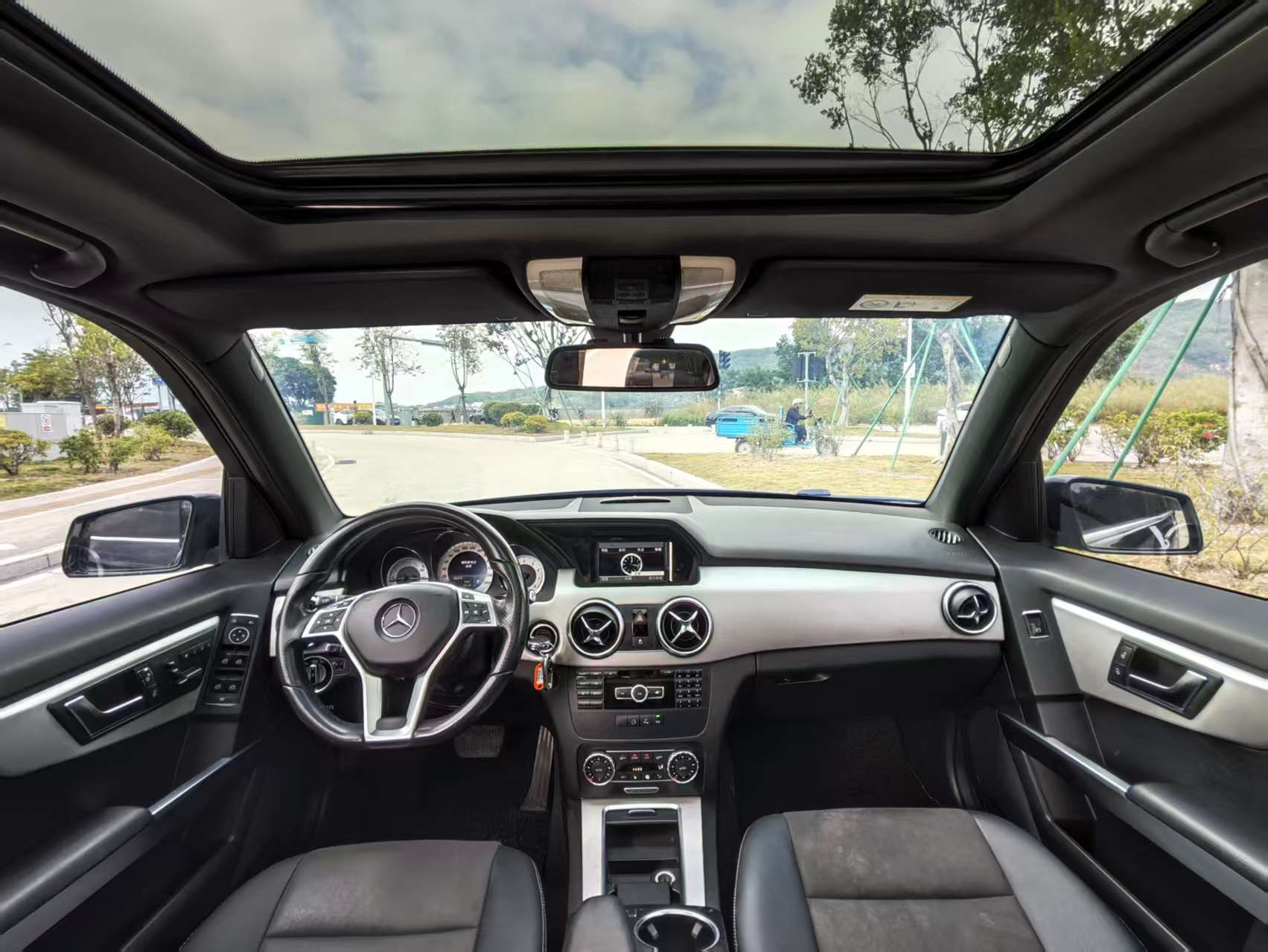 Mercedes-Benz GLK Class 2015 car image #9