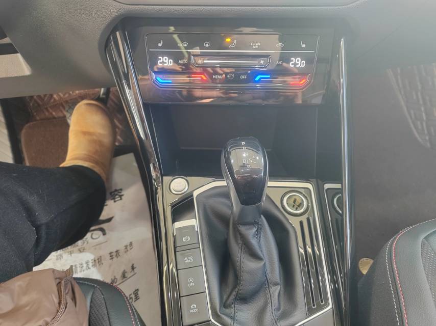 Volkswagen Tayron 2021 immagine di auto #9