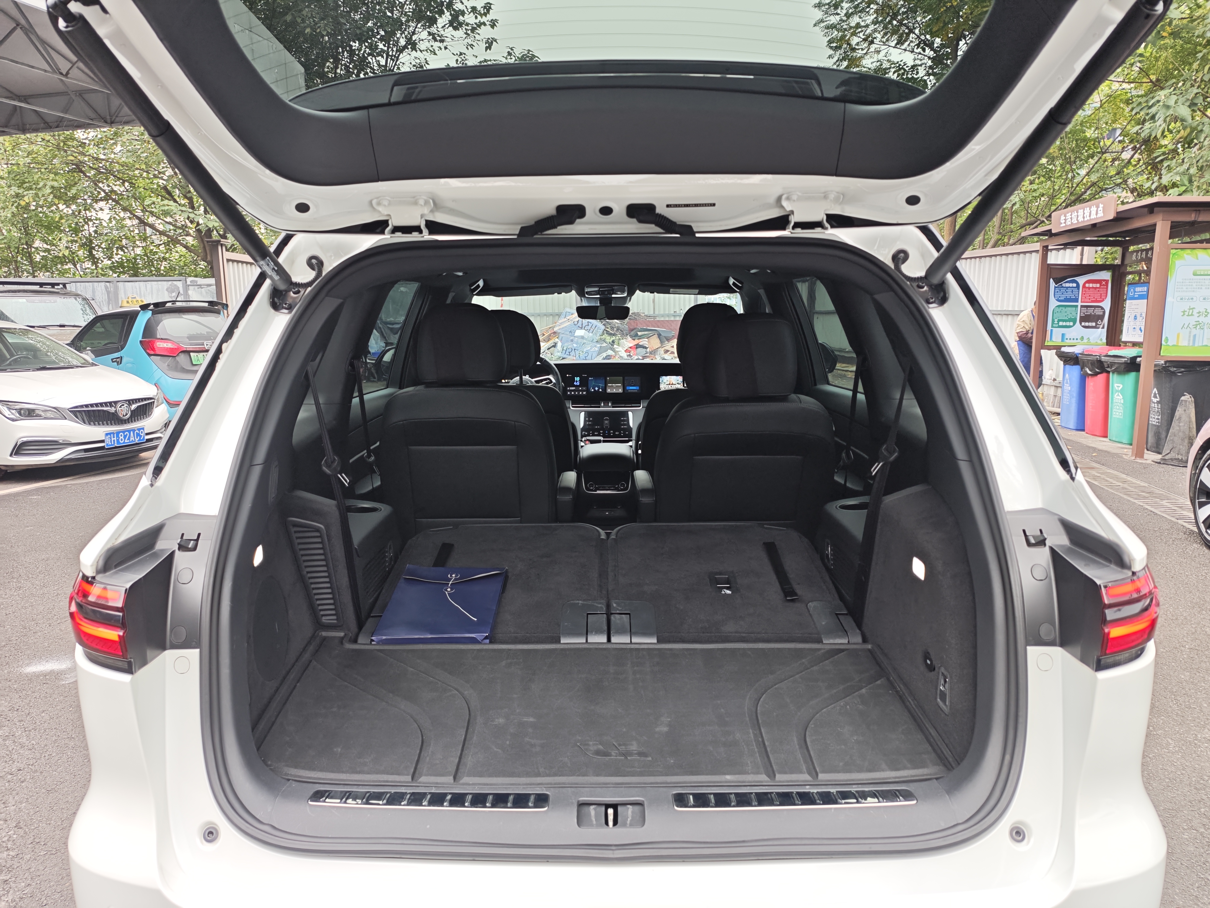 理想汽车 理想ONE 2022 汽车图片 #9