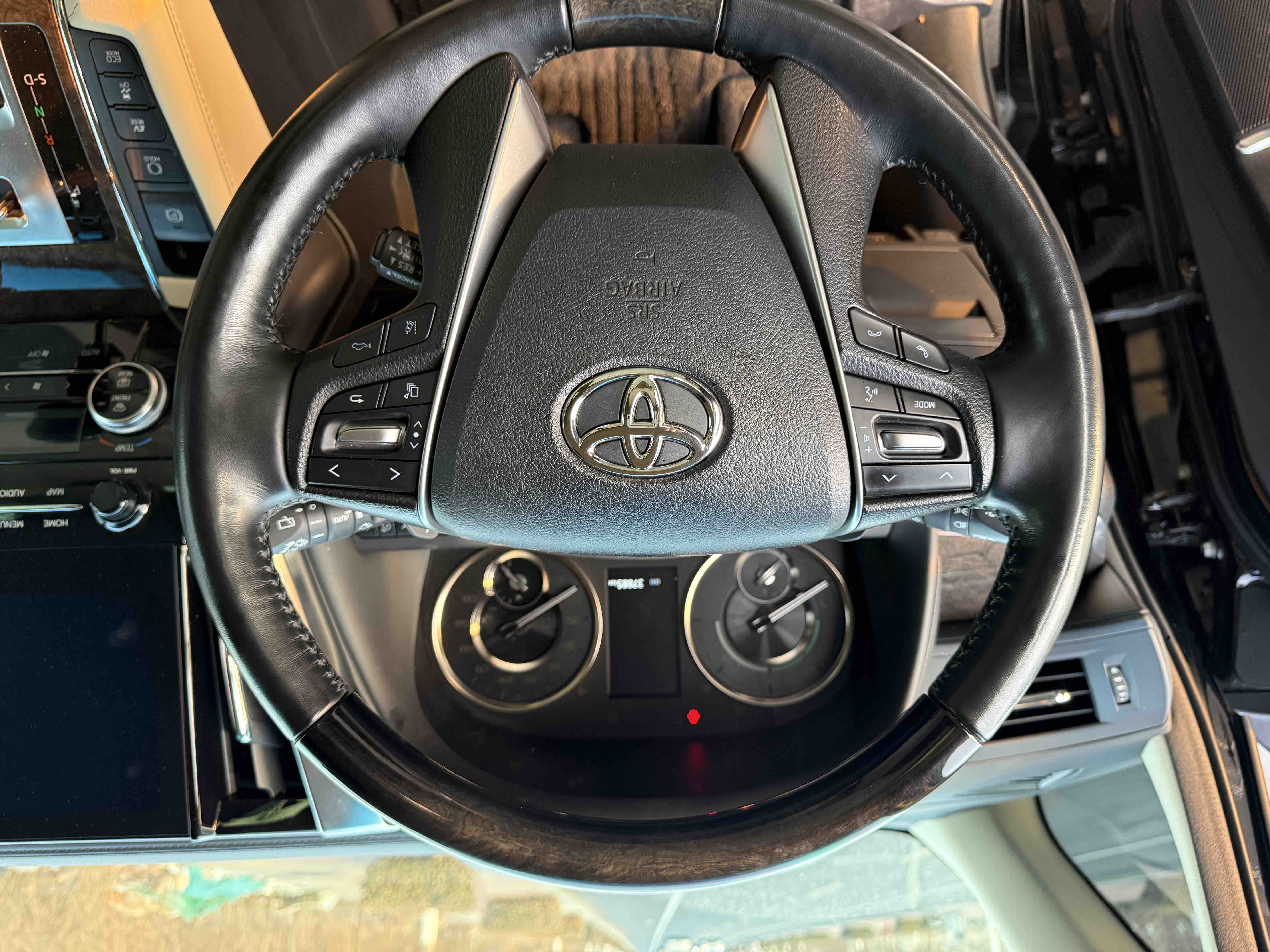 Toyota Alphard 2023 immagine di auto #9