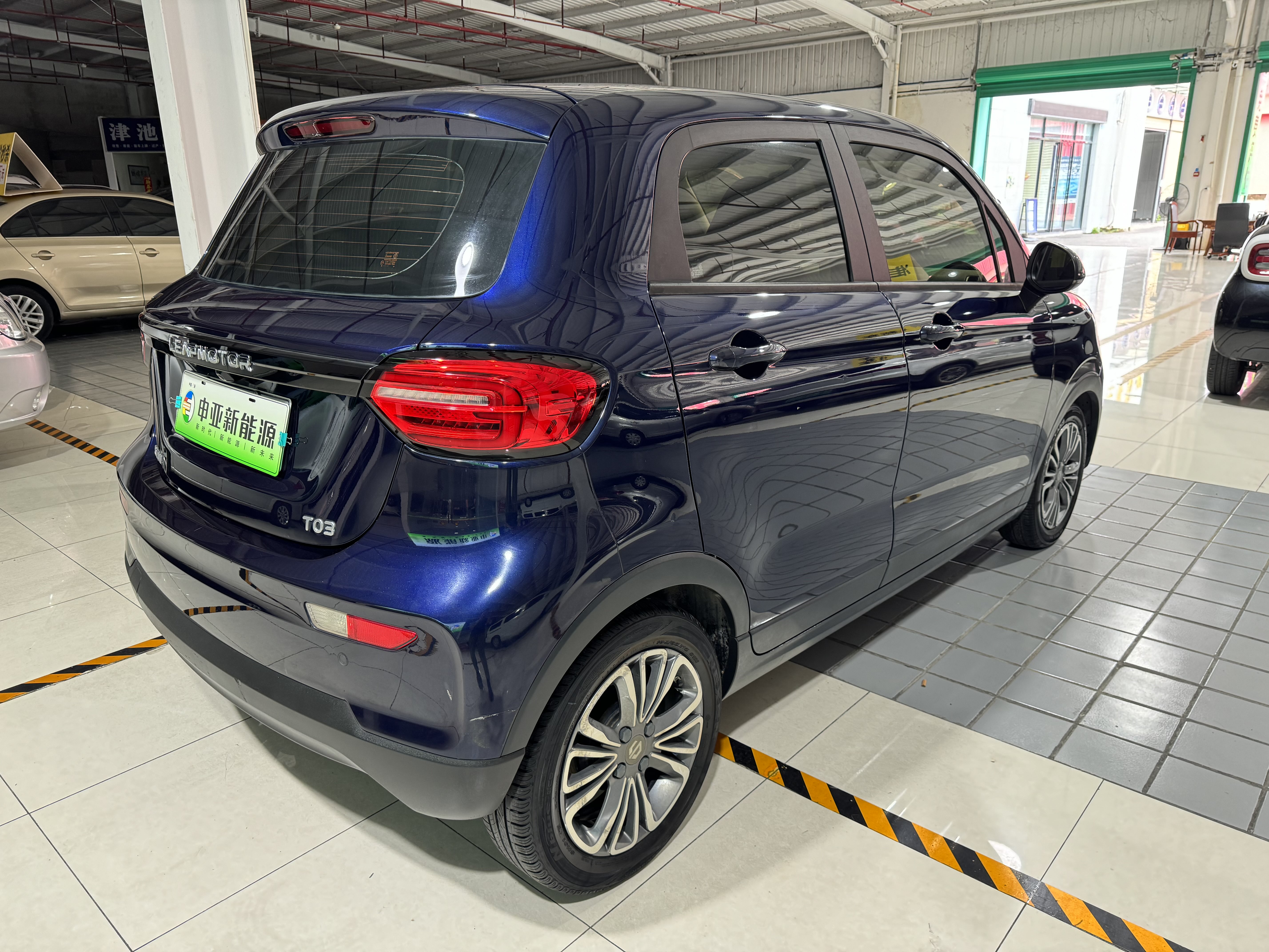 零跑汽车 零跑T03 2021 汽车图片 #9