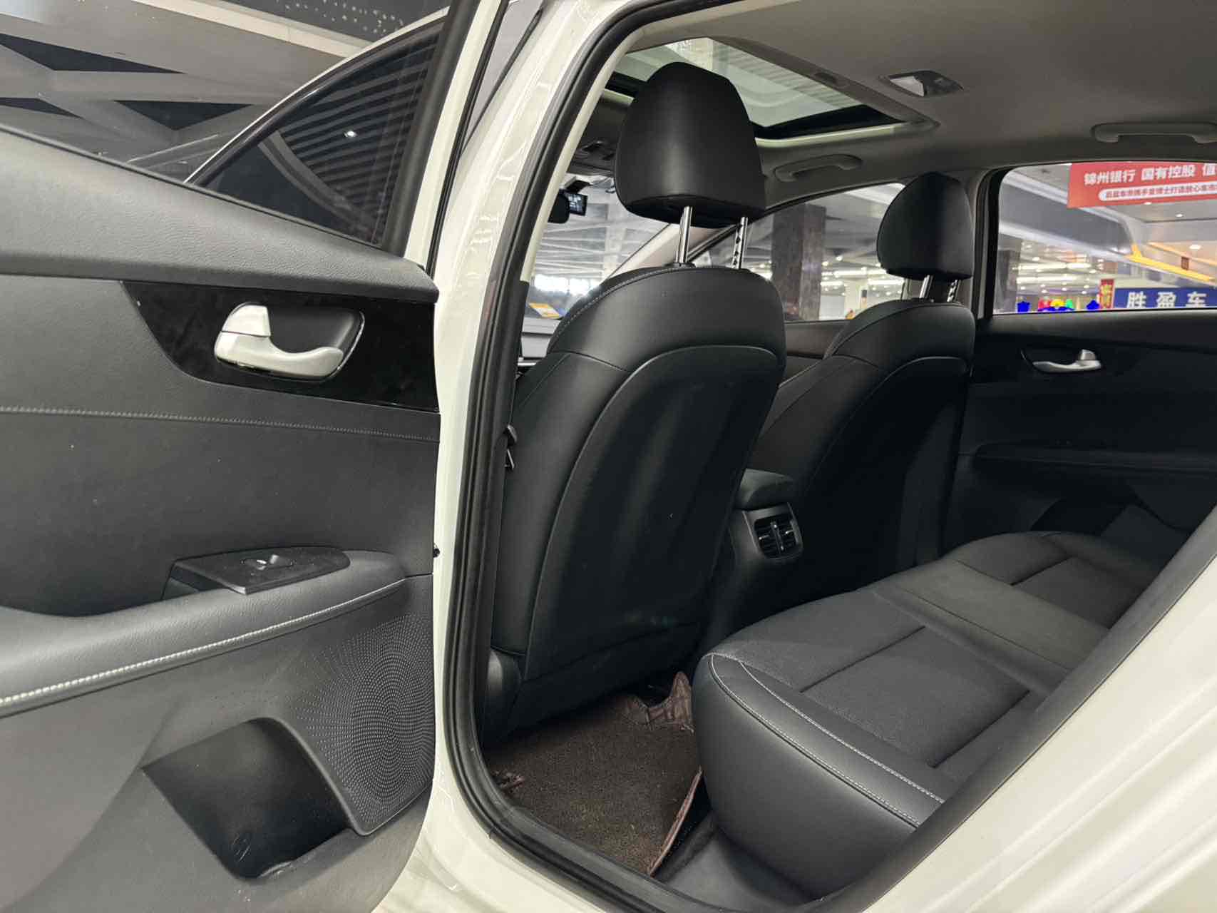 起亚 起亚K3 2021 汽车图片 #9